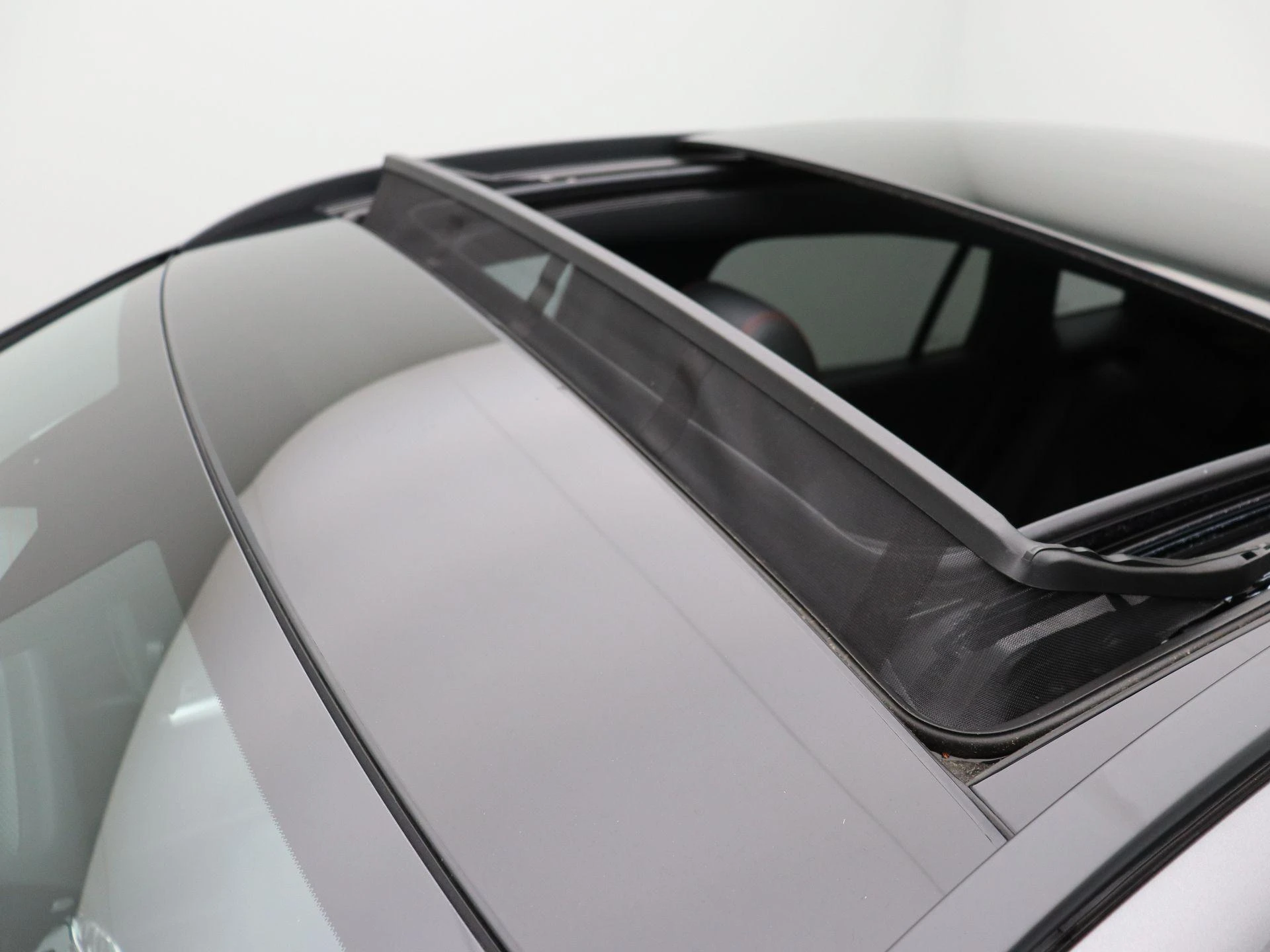 Mercedes-Benz EQA 250+ Star Edition + BURMESTER + PANO DAK + HEAD UP + CARPLAY +
