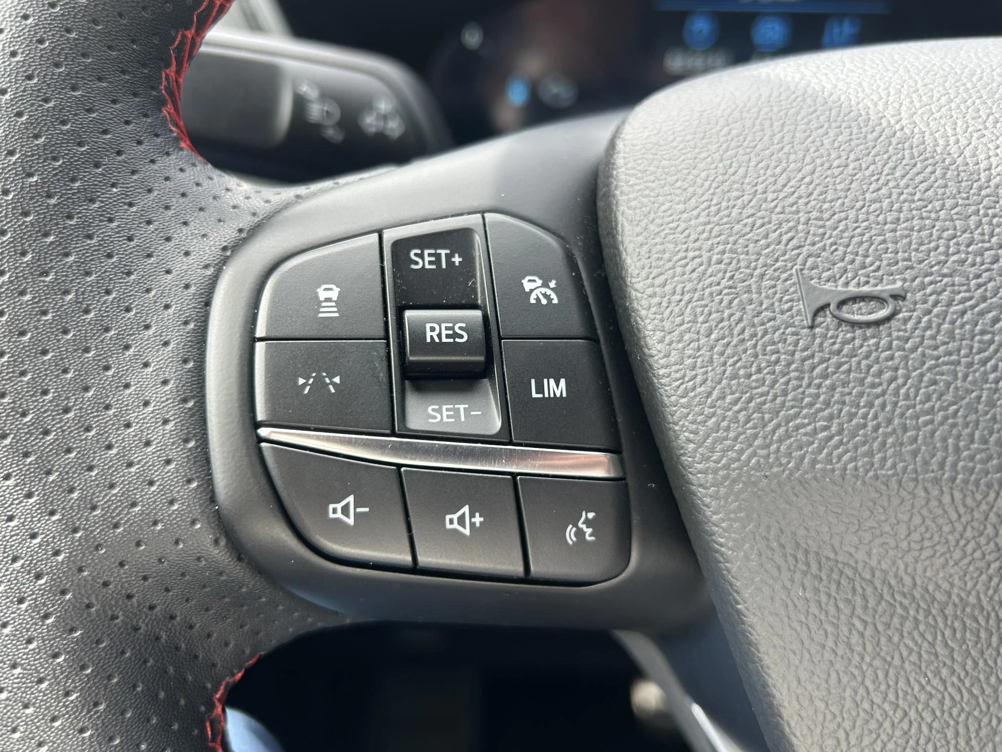 Ford-Kuga-image-16