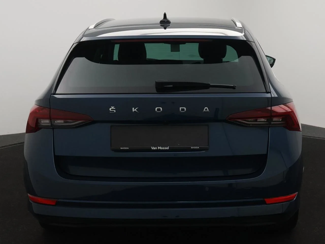 Škoda Octavia Combi PHEV Octavia iV Combi Clever+ 1,4TSI PHEV 204PK *AUTOMAAT*LEDER*CAMERA*VIRTUAL COCKPIT*NAVI*APP-CONNECT*CRUISE*...*