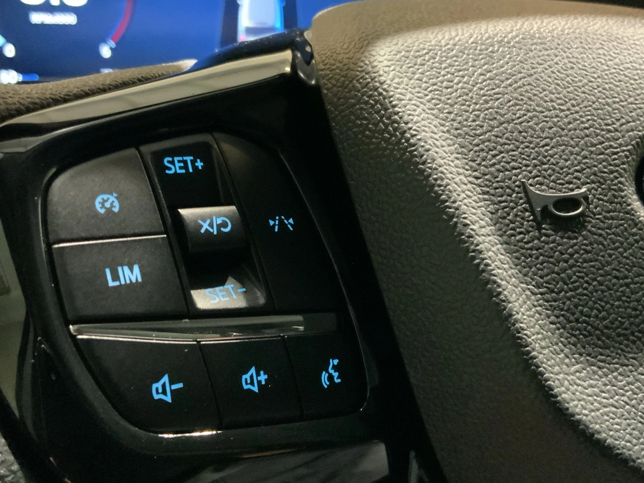 Ford-Transit Custom-image-19