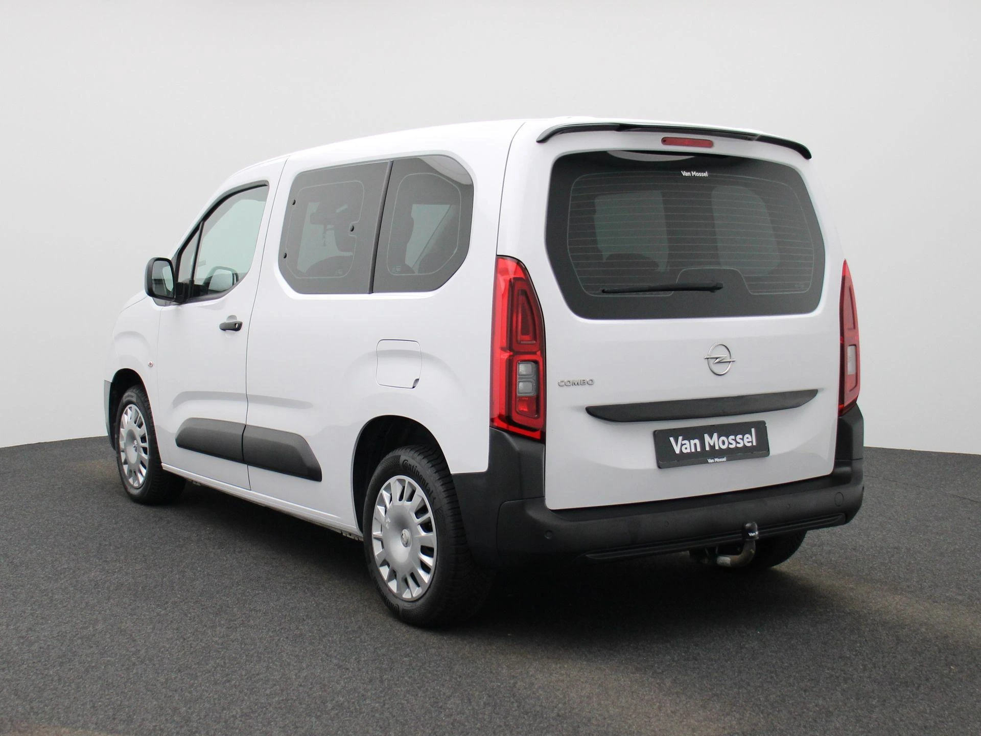 Opel-Combo Life-image-1