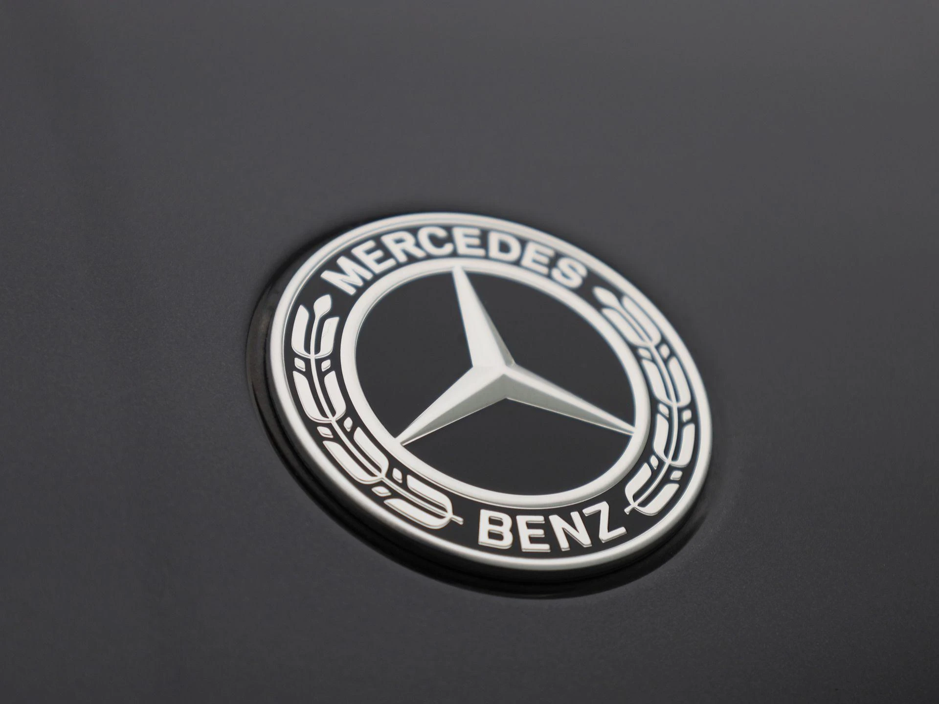 Mercedes-Benz-GLC-image-46
