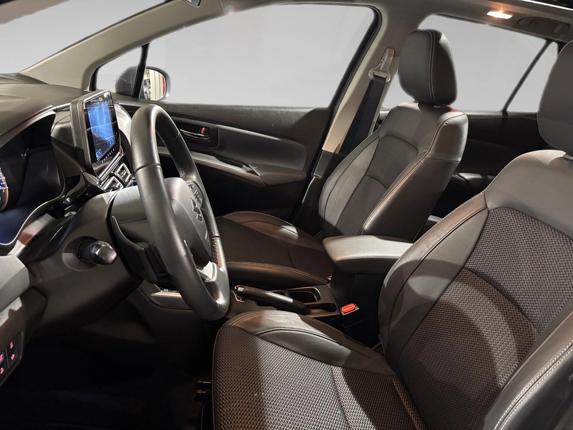 Suzuki-S-Cross-image-6