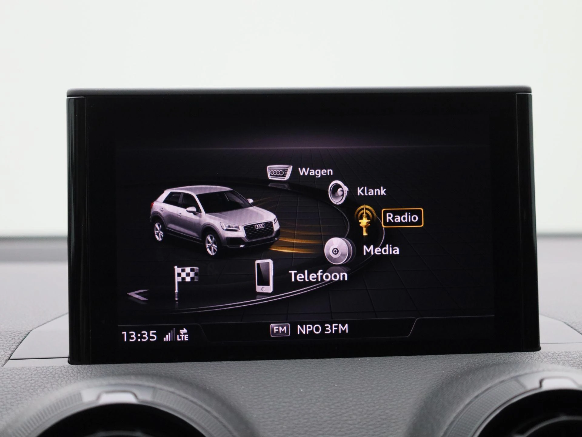 Audi-Q2-image-24
