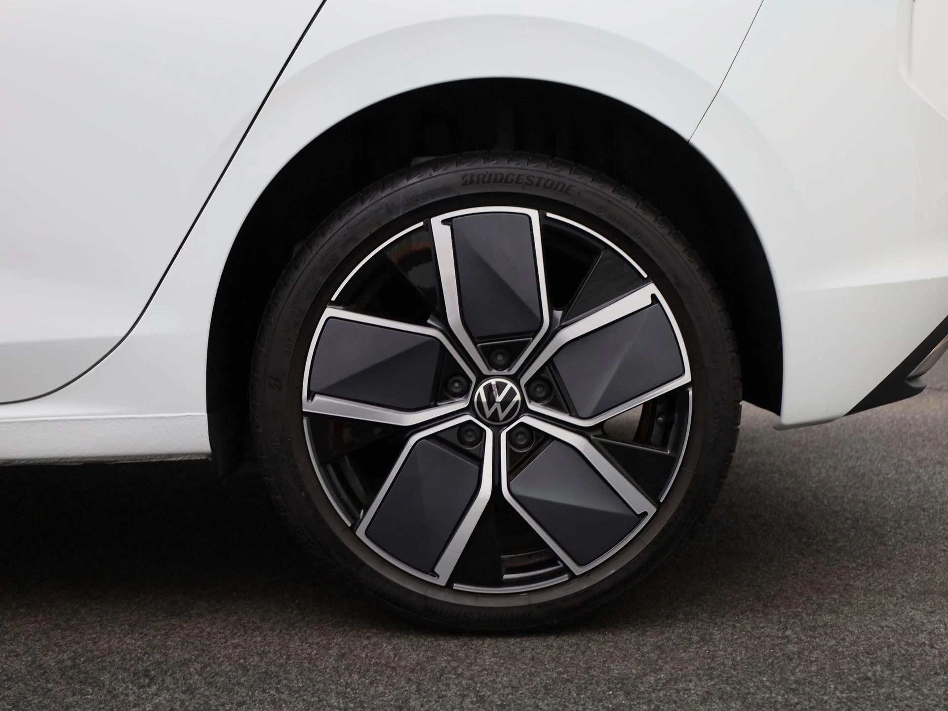 Volkswagen Golf 1.5 eHybrid Style Edition 204 PK|