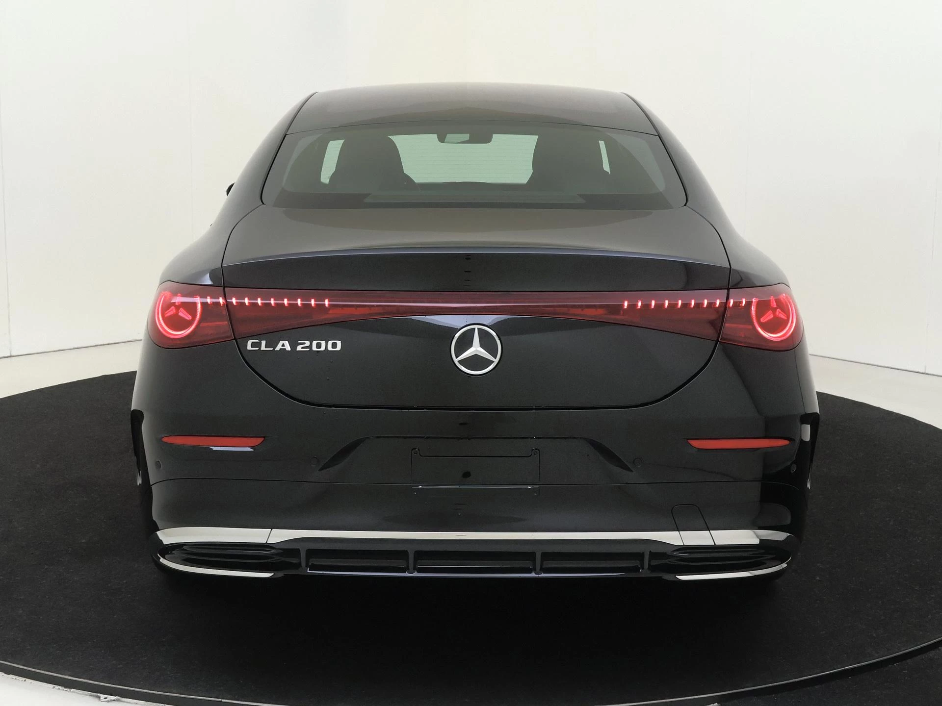 Mercedes-Benz-CLA-image-6