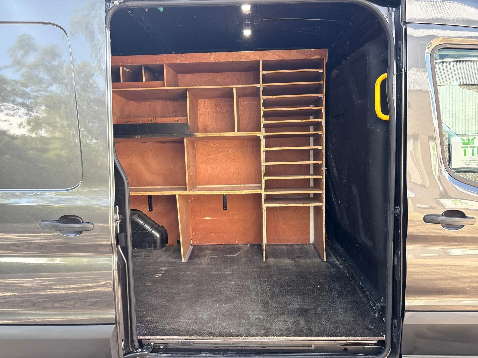 Ford-Transit-image-29
