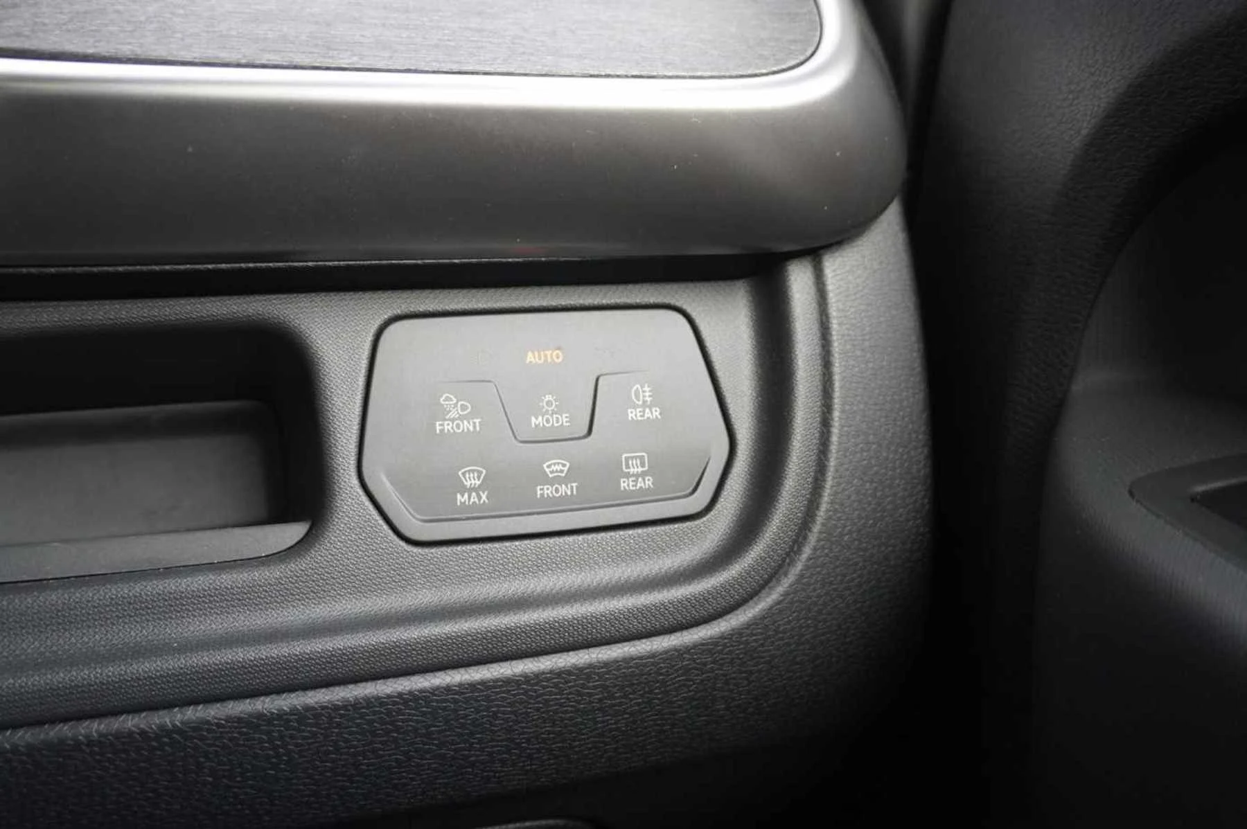 Volkswagen-ID. Buzz-image-13