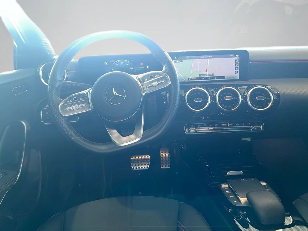 Mercedes-Benz-A-Klasse 180-image-10