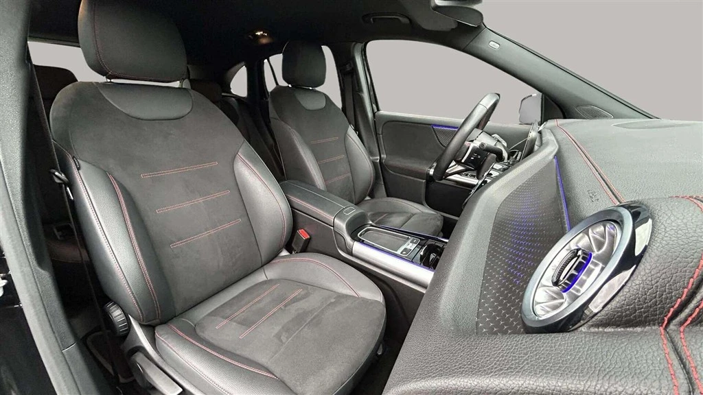 Mercedes-Benz-EQA-image-13