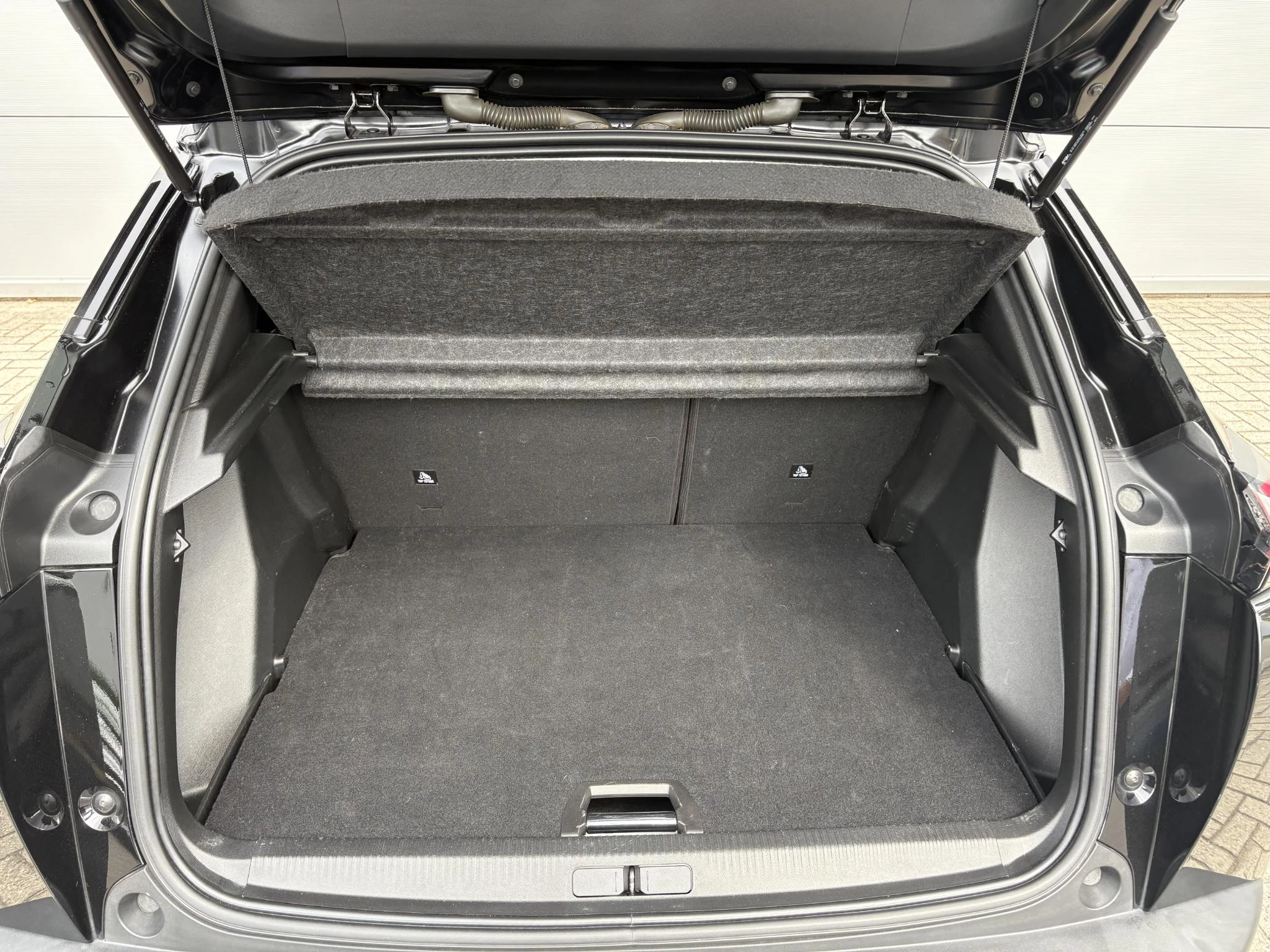 Peugeot 2008 1.2 PureTech Allure Pack