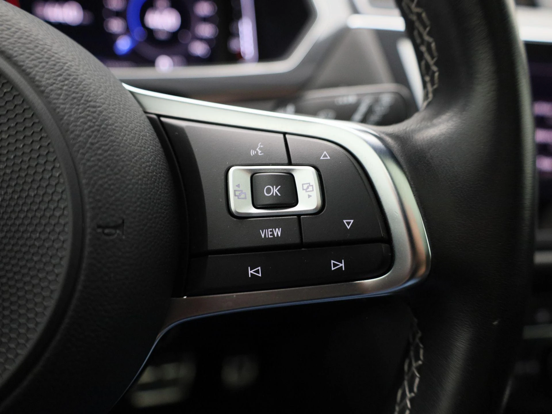 Volkswagen-Tiguan Allspace-image-18