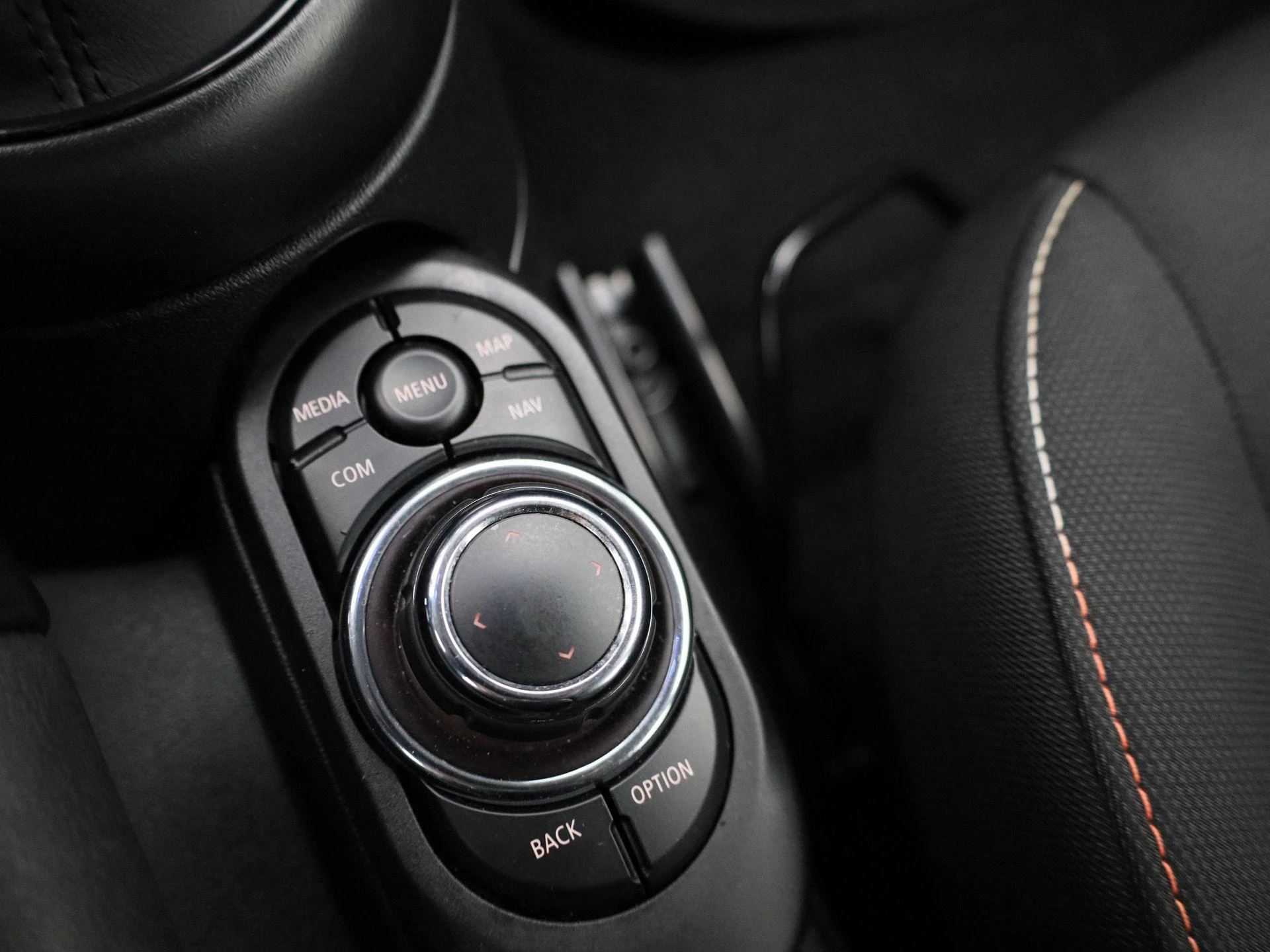MINI-Cooper-image-21