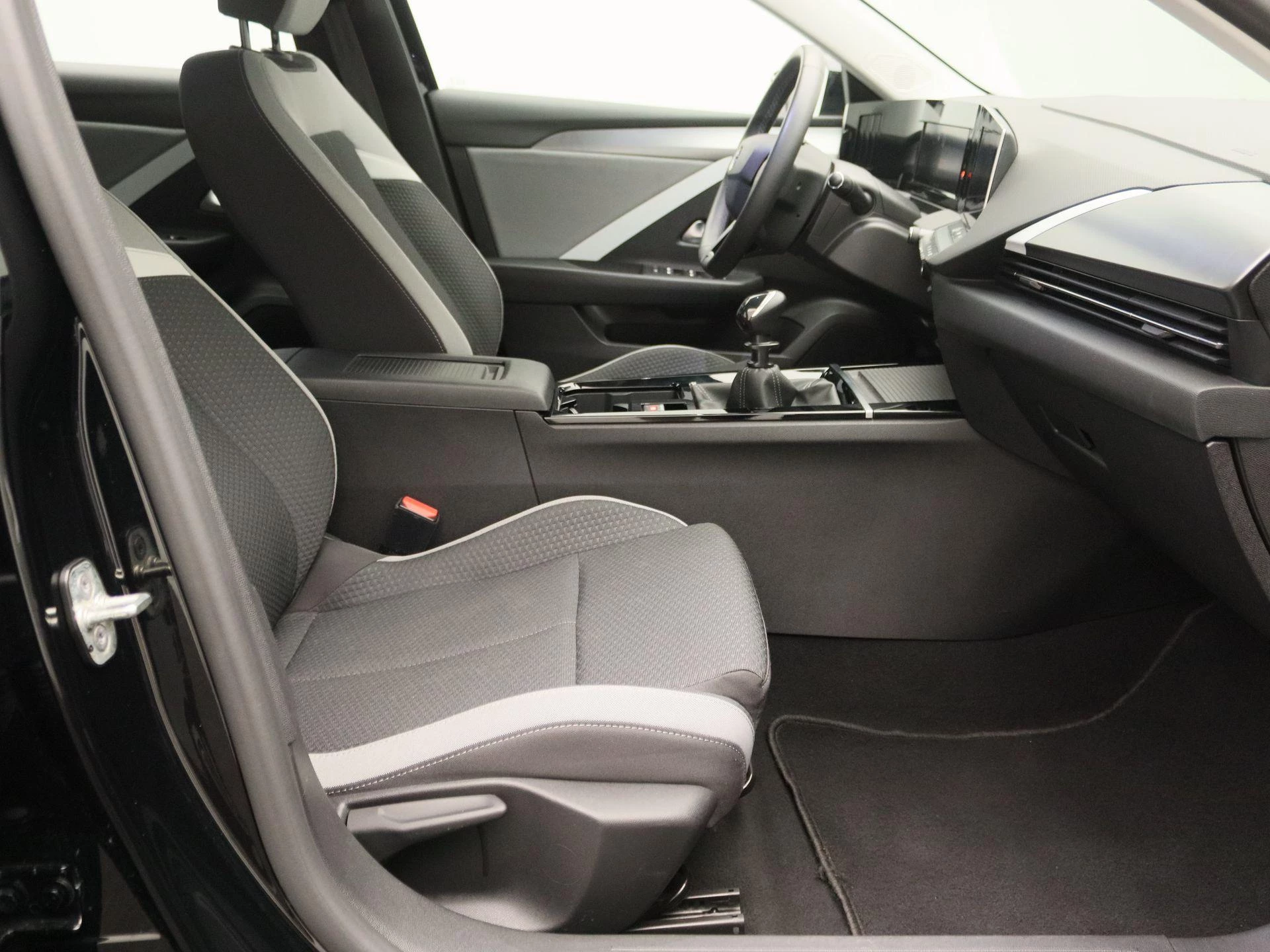 Opel-Astra-image-22