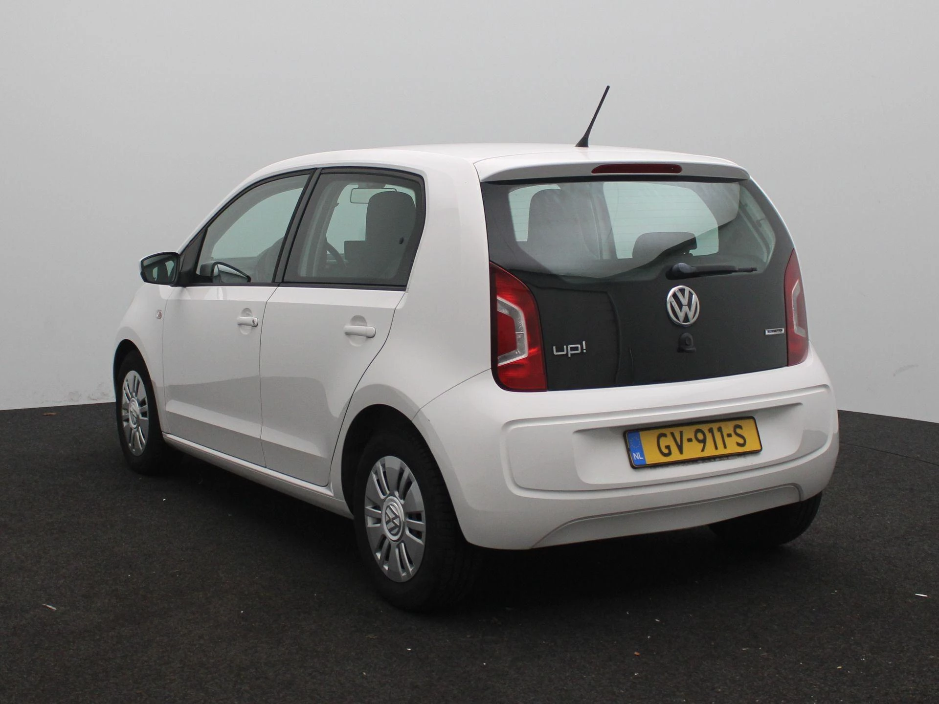 Volkswagen-up!-image-2