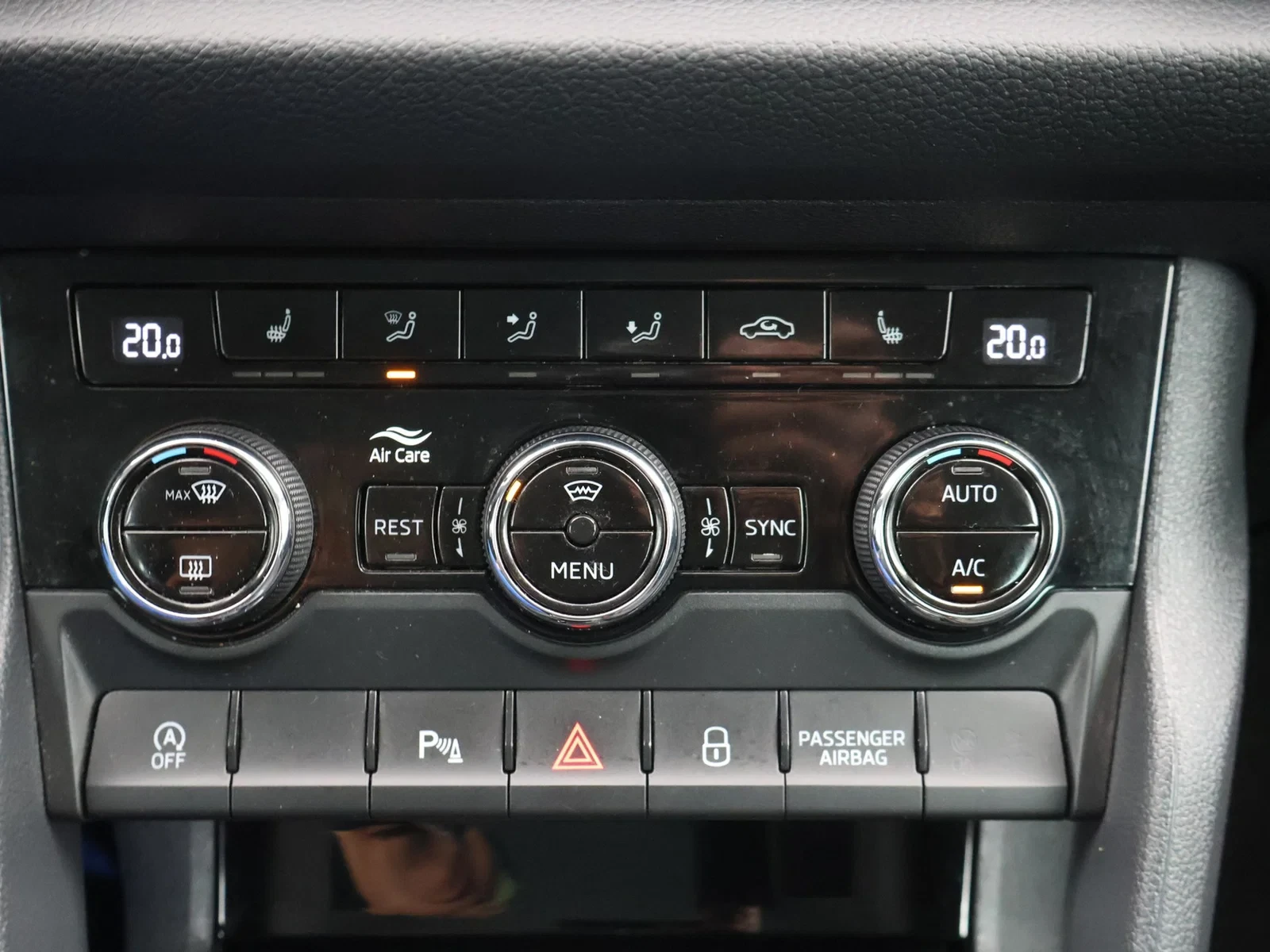 Škoda Kodiaq Kodiaq Clever 2.0TDI 150PK *AUTOMAAT*CAMERA*7 ZITPLAATSEN*KEYLESS GO*NAVI*PDC*...*