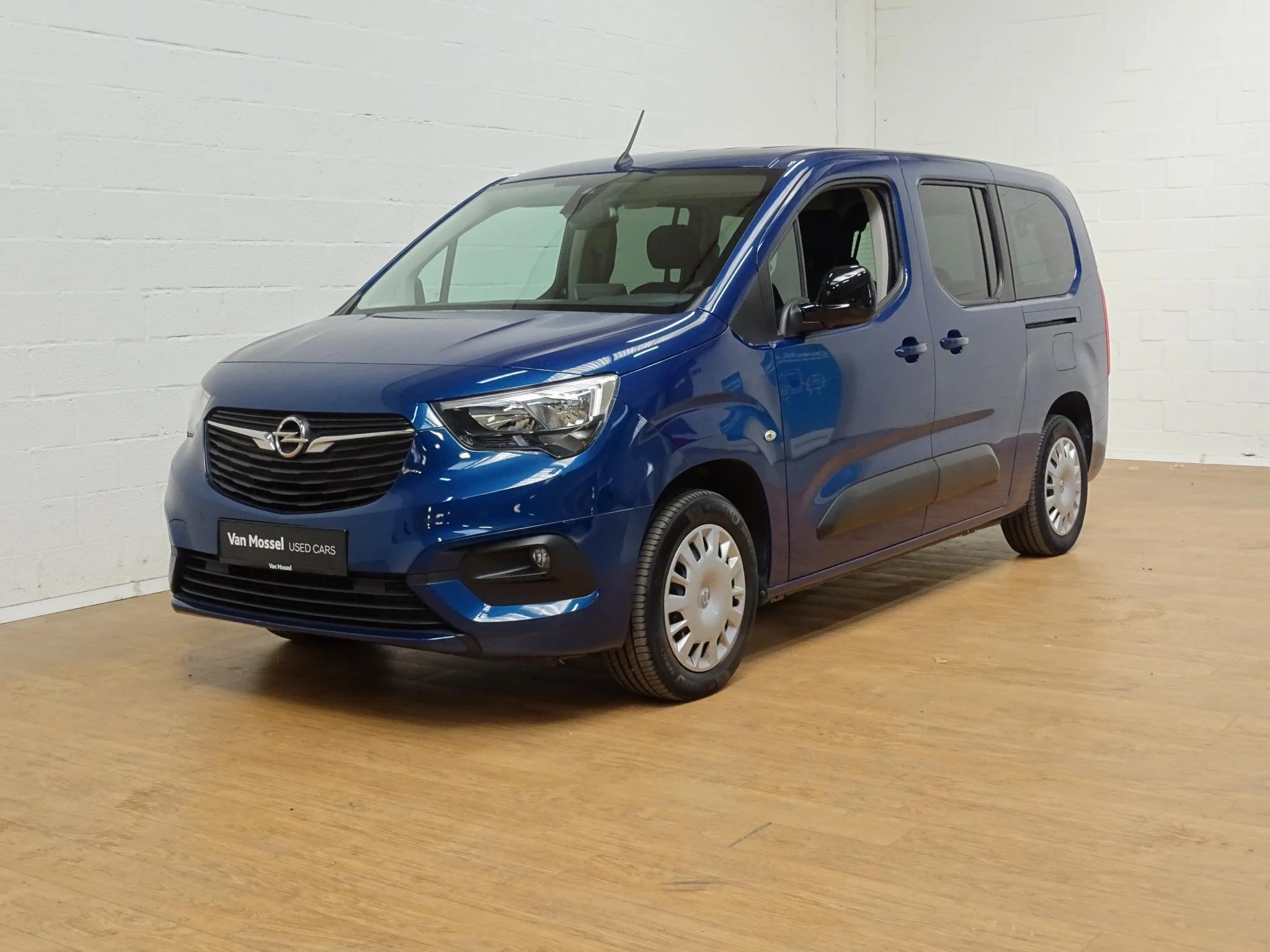 Opel-Combo-e Life-image-2