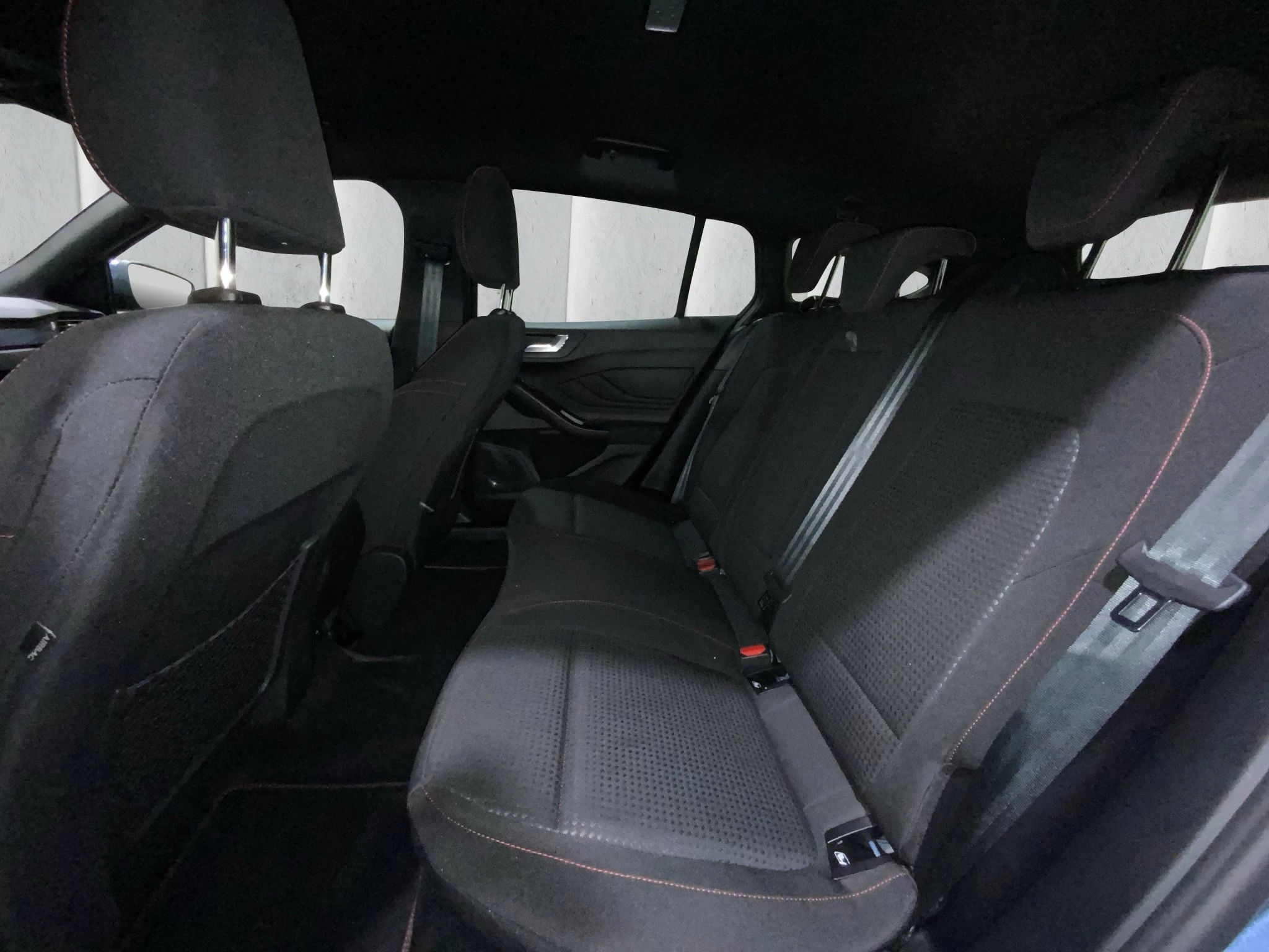 Ford Focus ST-Line X Turnier Aut.*AHK*ACC*HUD*KAM*NAVI*WINTER-PKT.