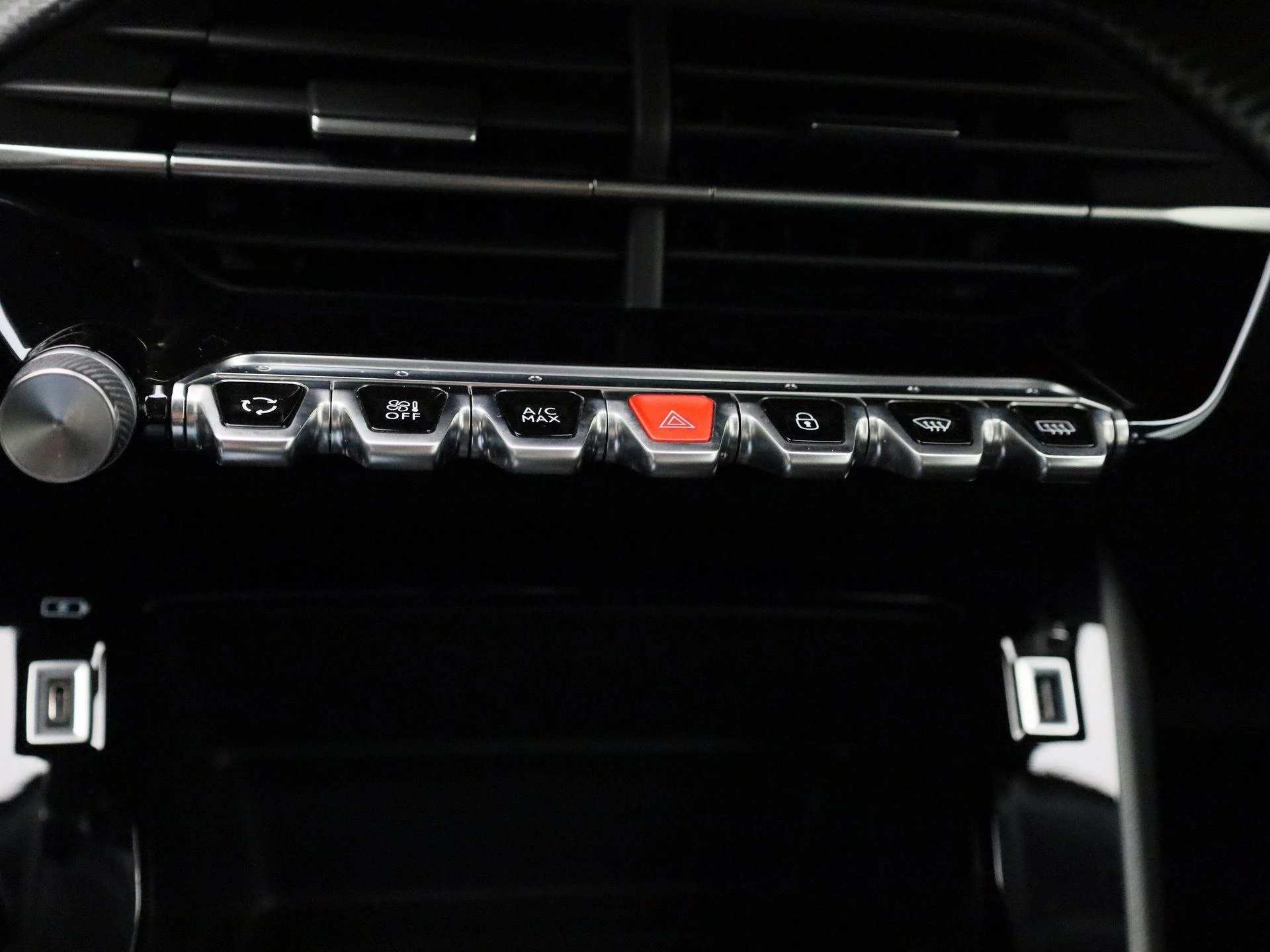 Peugeot-2008-image-18