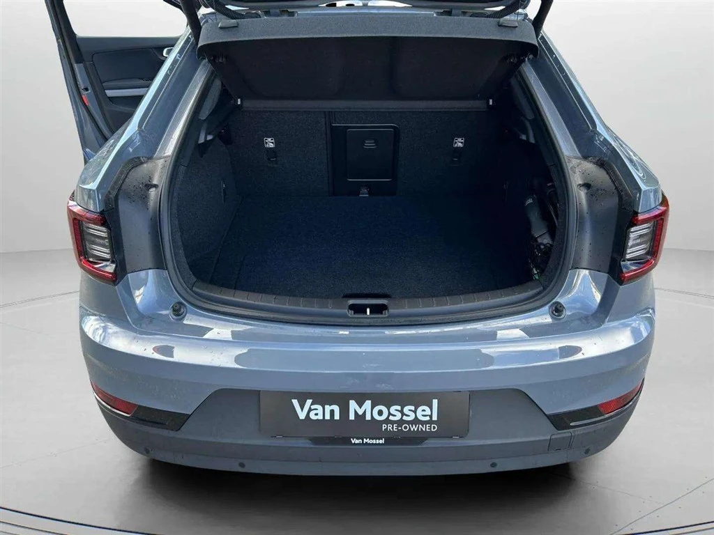 Polestar-2-image-24