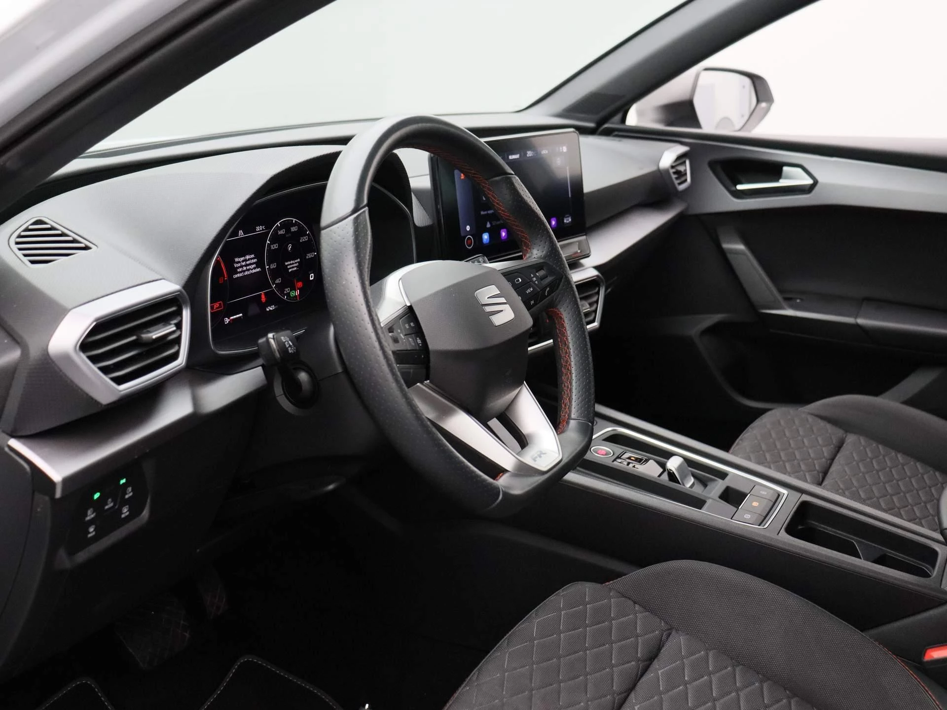 SEAT Leon Sportstourer 1.0 eTSI FR Business 110 PK