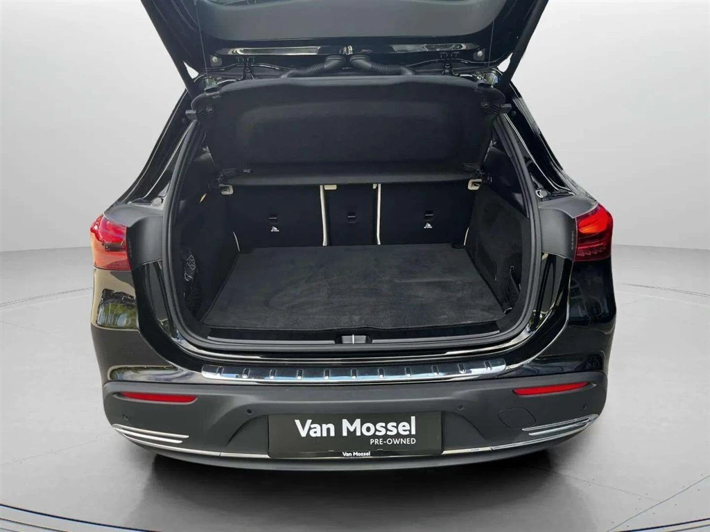 Mercedes-Benz-EQA-image-21