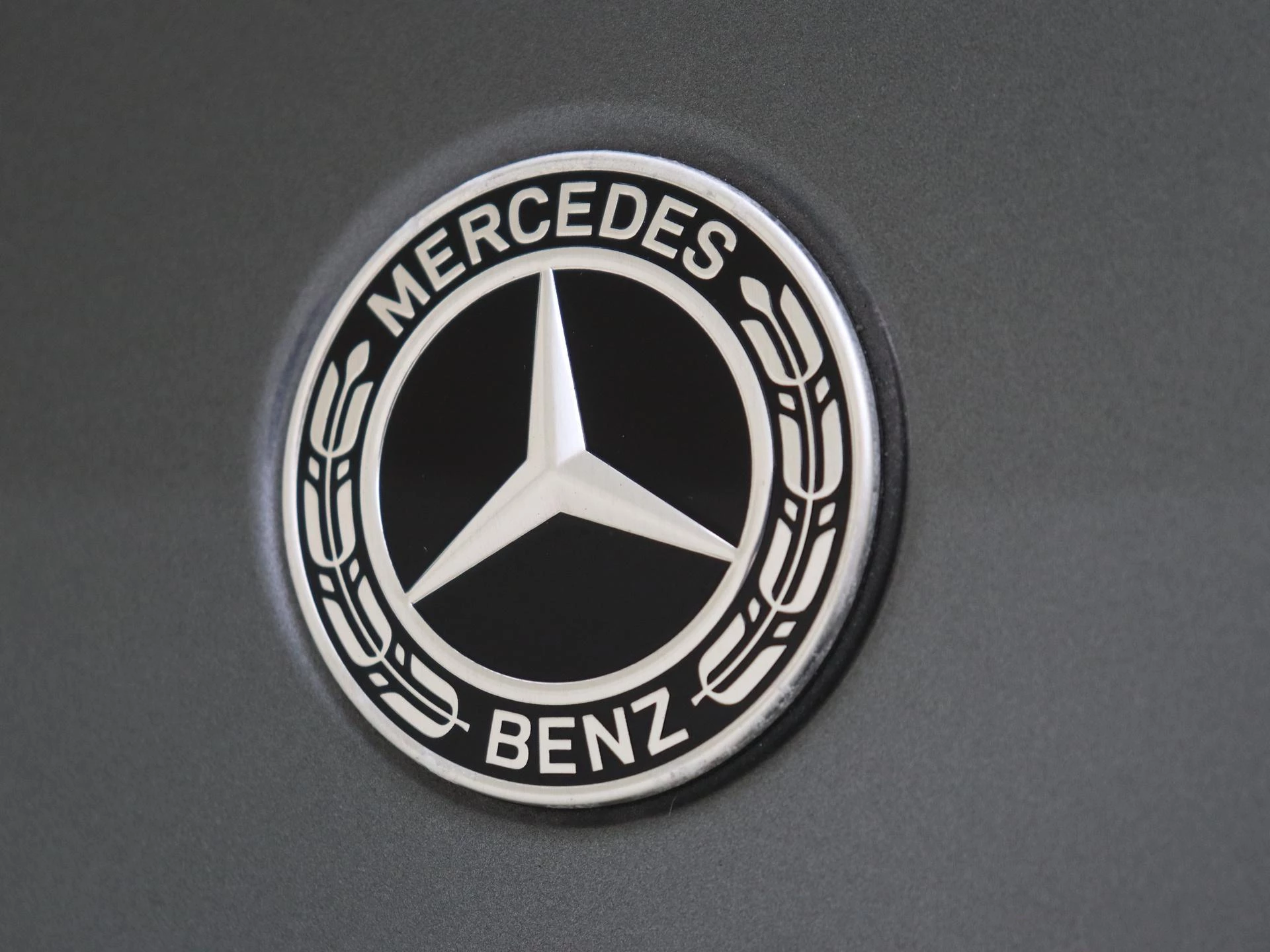 Mercedes-Benz-GLE-image-26