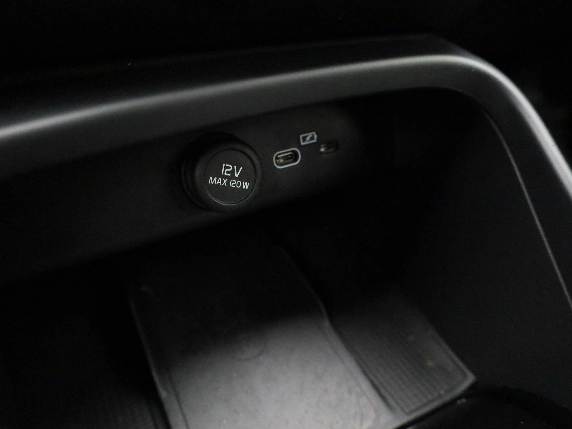 Volvo-XC40-image-22