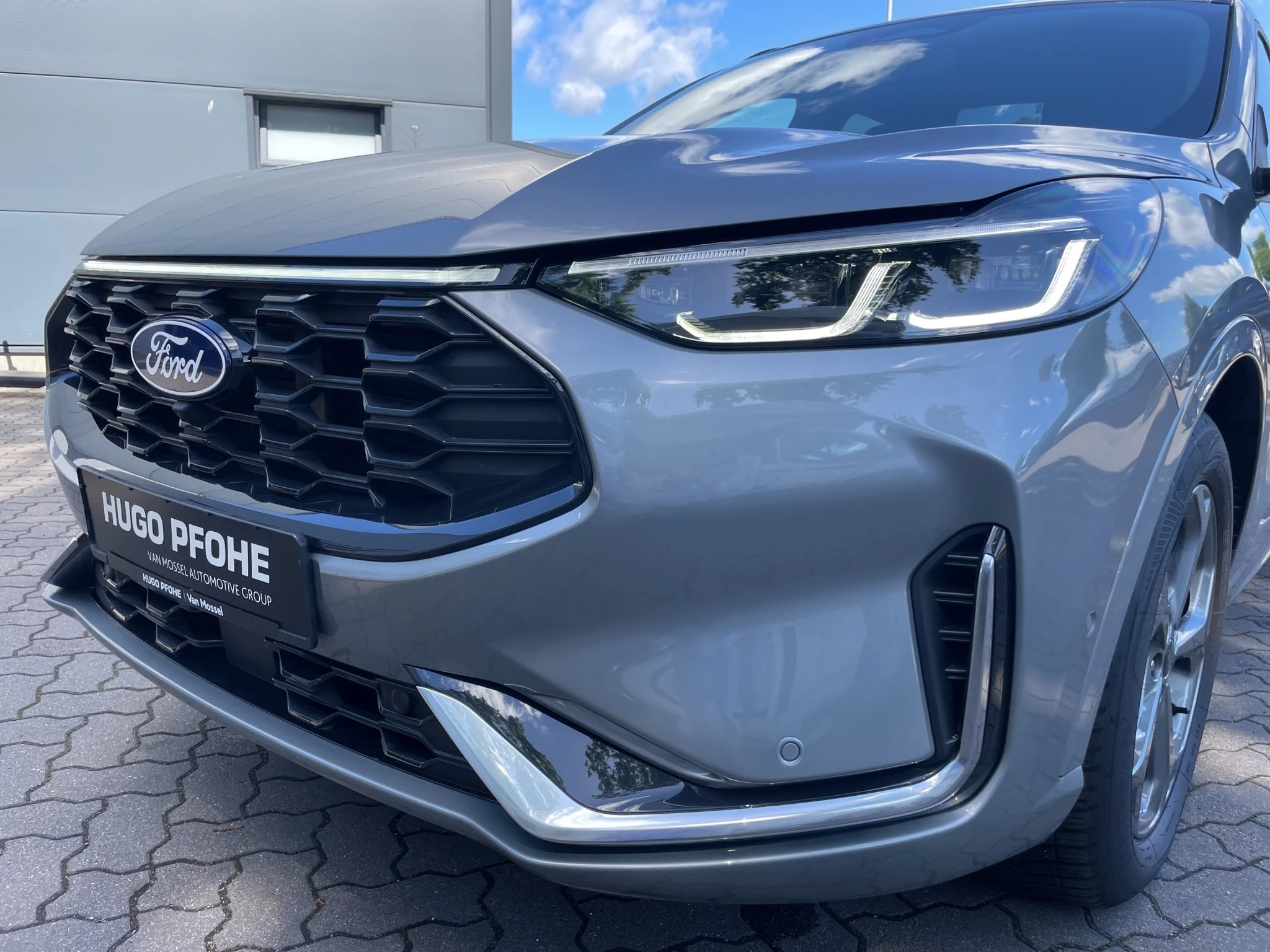 Ford Kuga ST-Line X Aut.*360GRAD*LED-MATRIX*NAVI*GRA*WINTER-PKT.