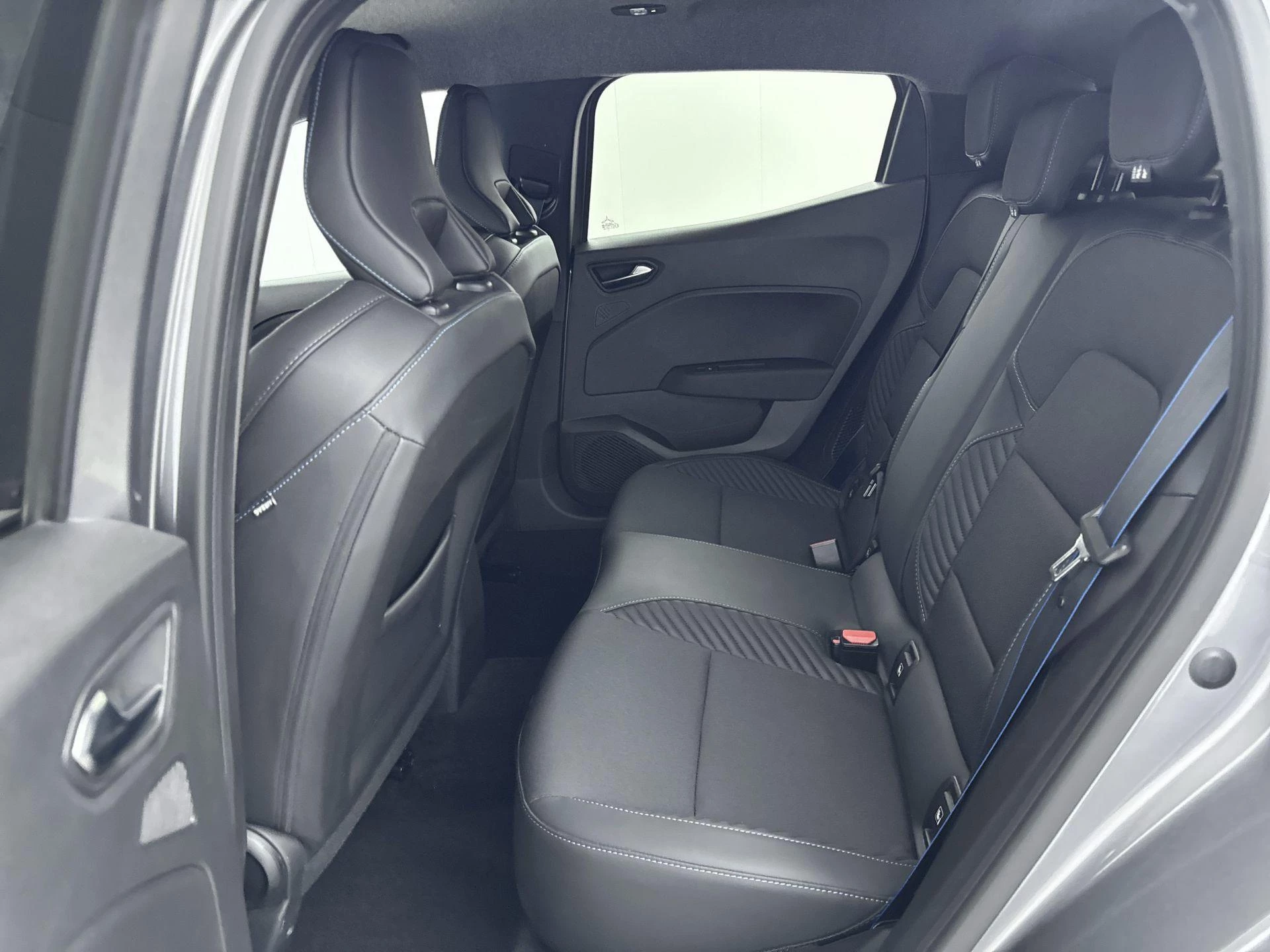 Renault-Clio-image-10