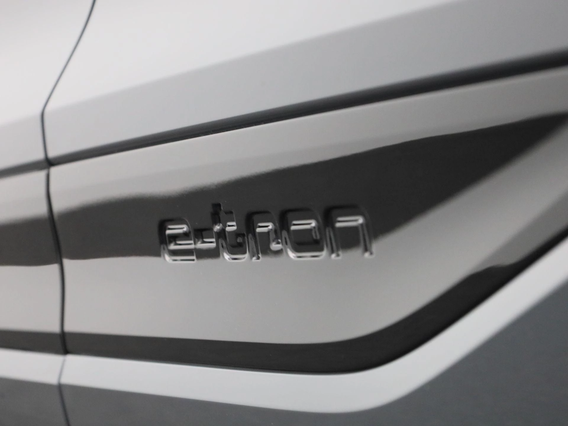 Audi-Q6 e-tron-image-59