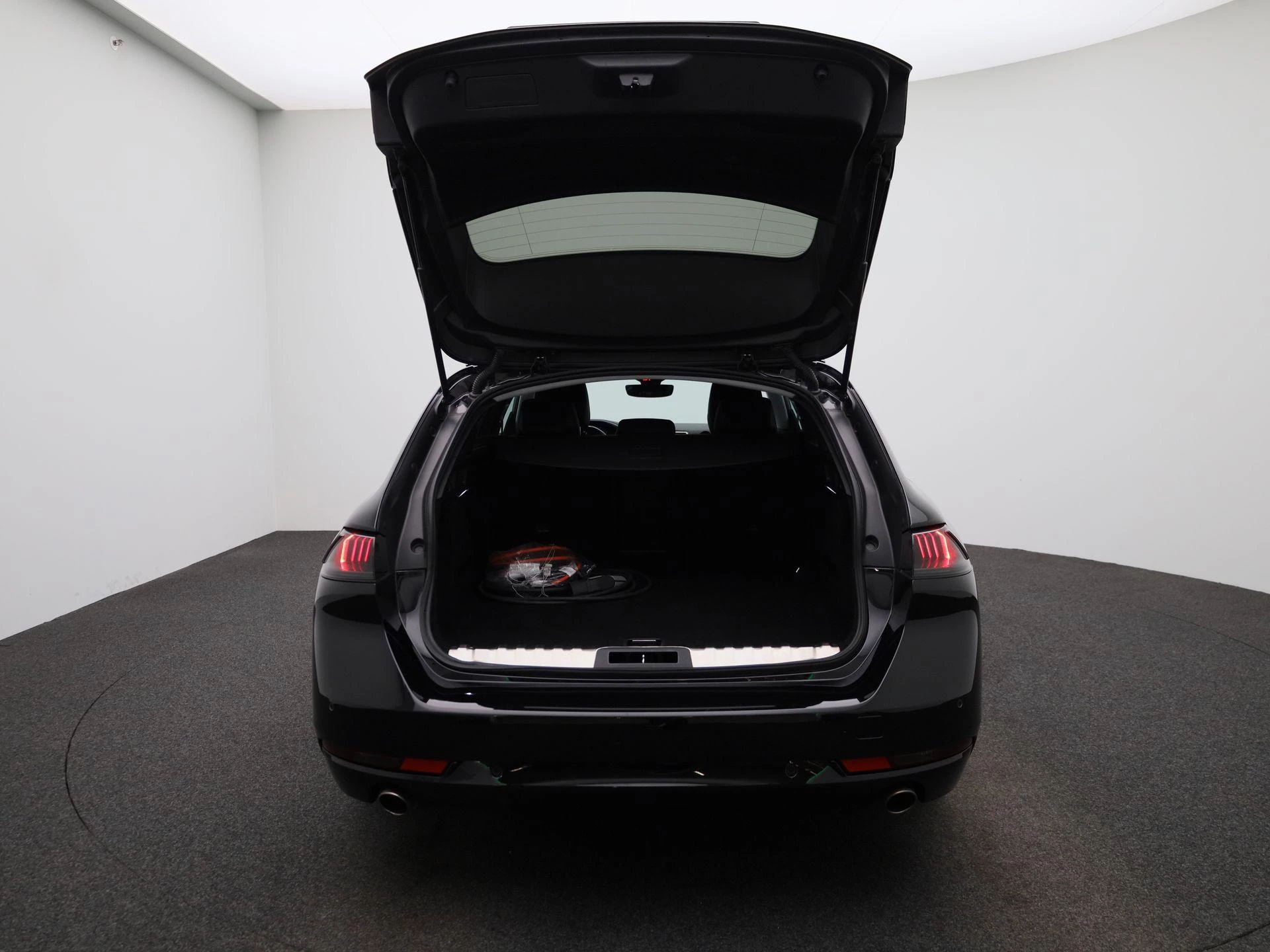 Peugeot 508 SW 1.6 Hybrid 225 e-EAT8 Allure Pack