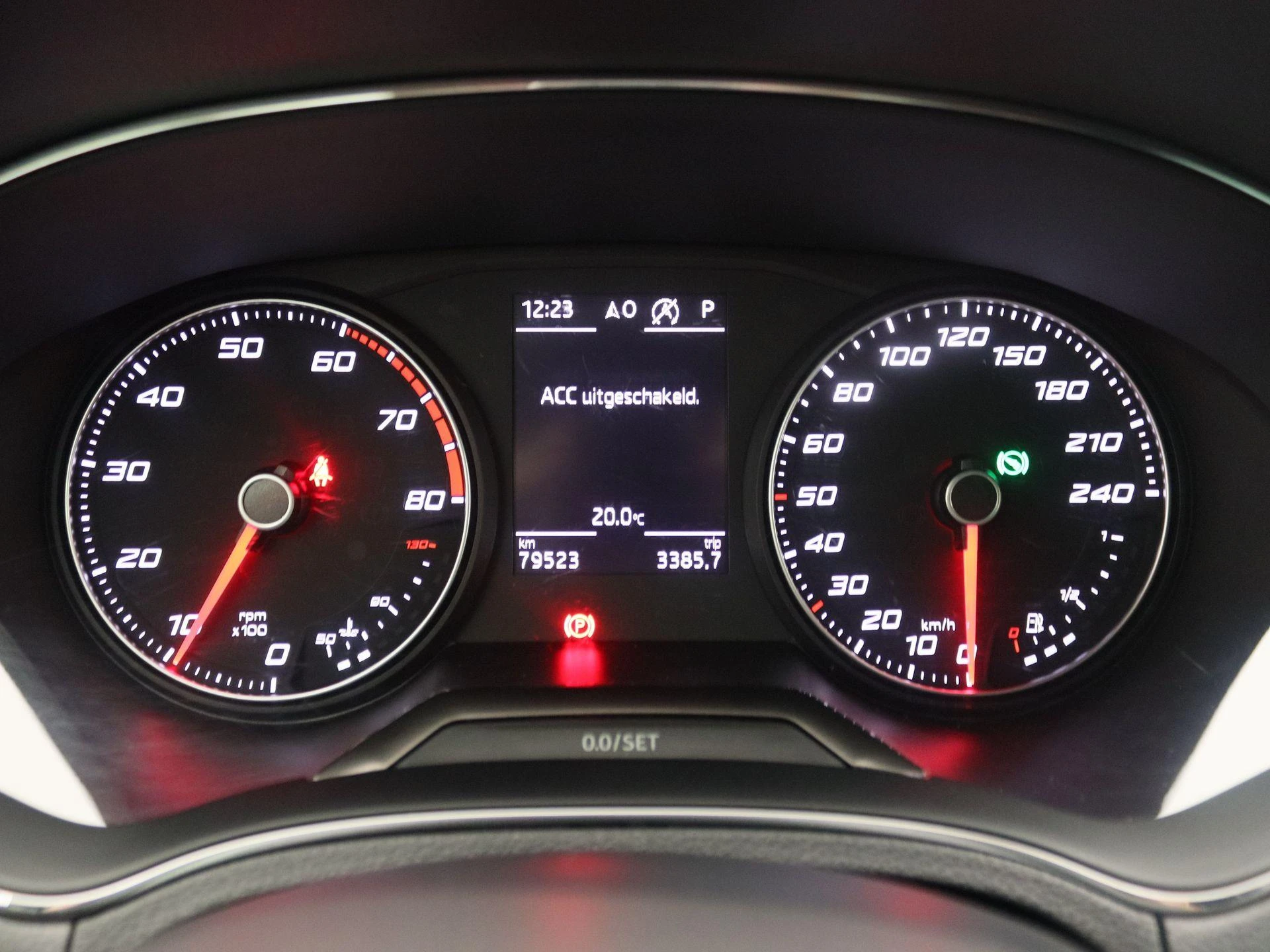 SEAT-Arona-image-6