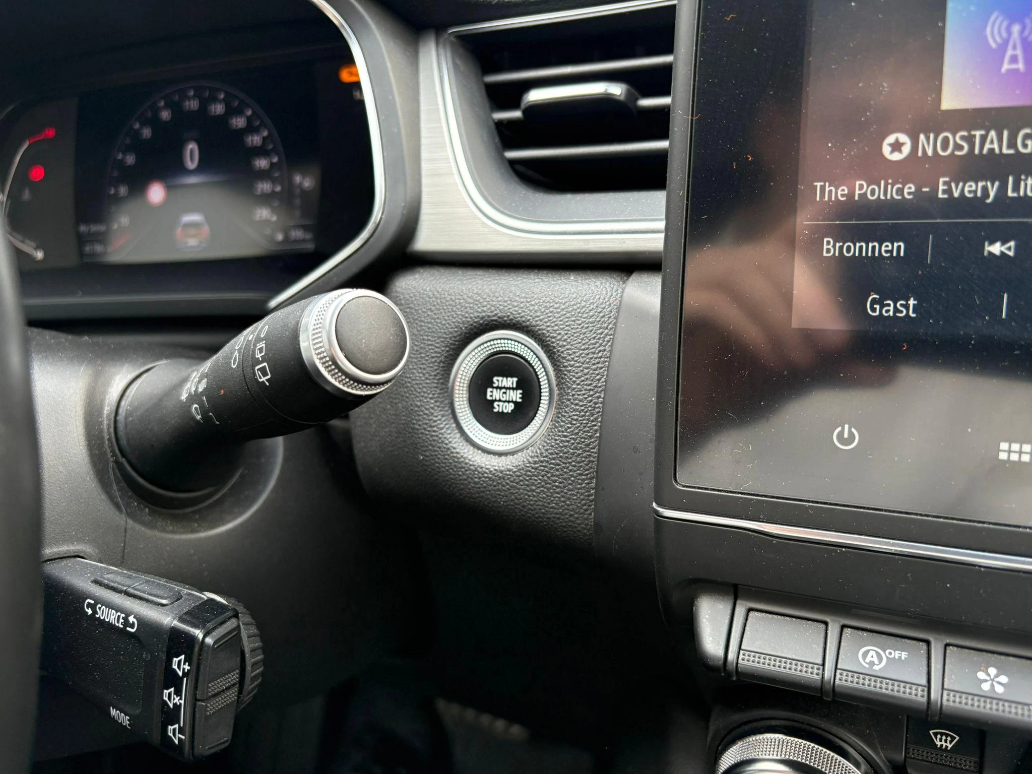 Renault-Captur-image-20