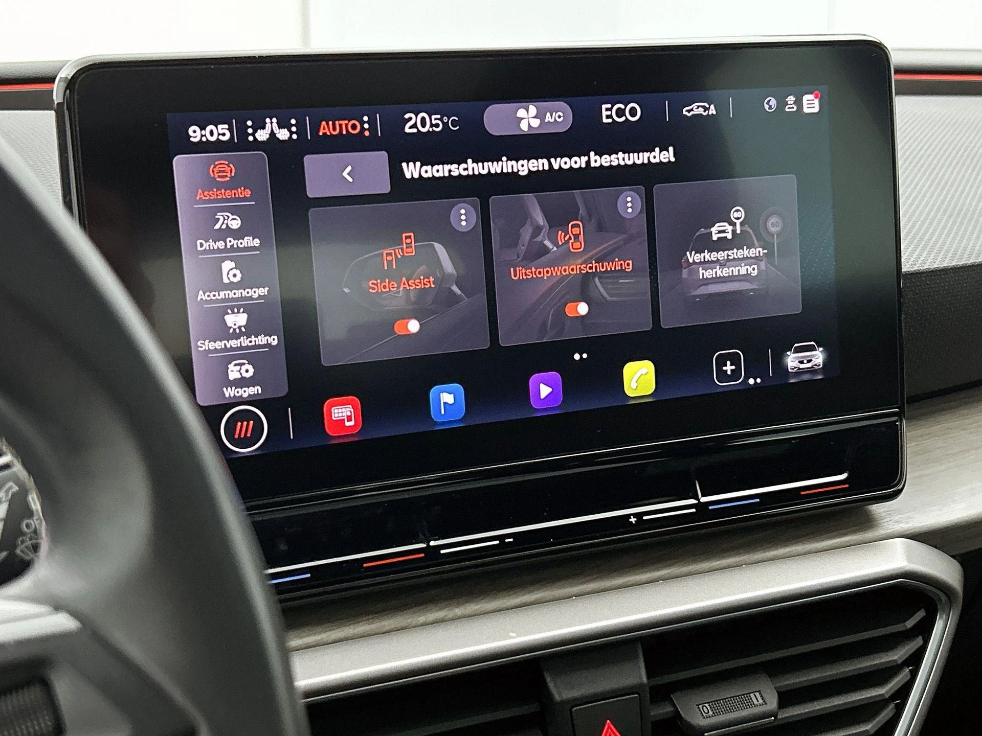 SEAT-Leon-image-14