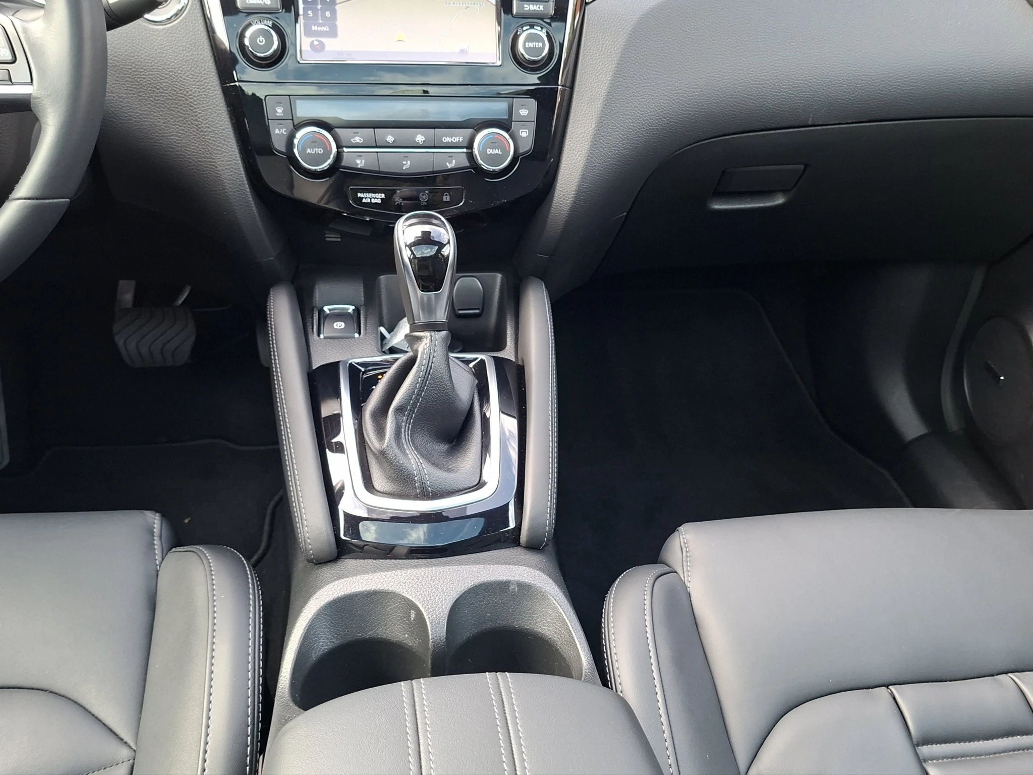 Nissan-QASHQAI-image-13