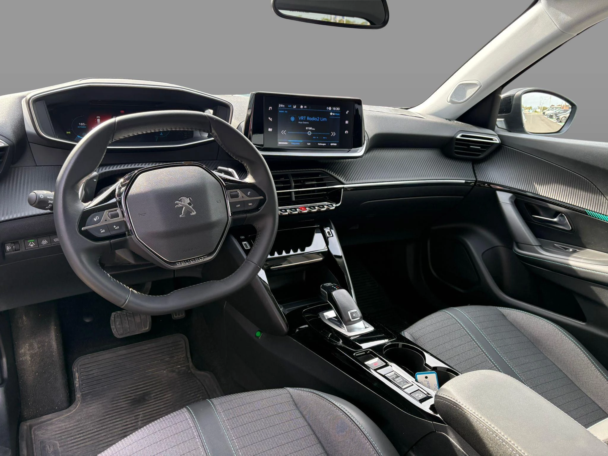 Peugeot-2008-image-13