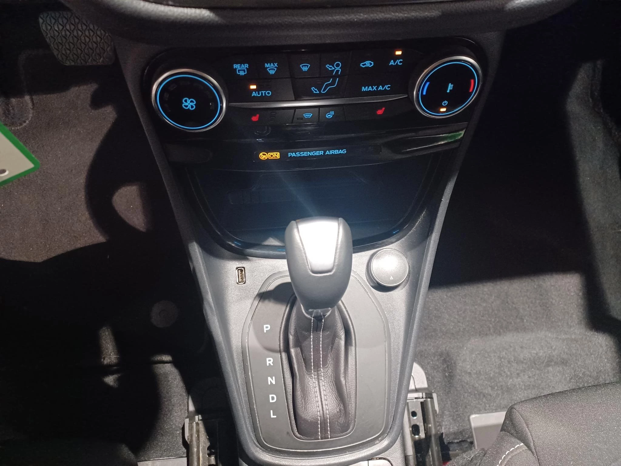 Ford Puma Titanium - Automaat - Winterpack - Carplay