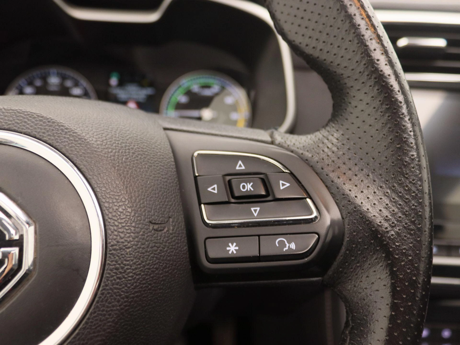 MG ZS EV Luxury 45 kWh