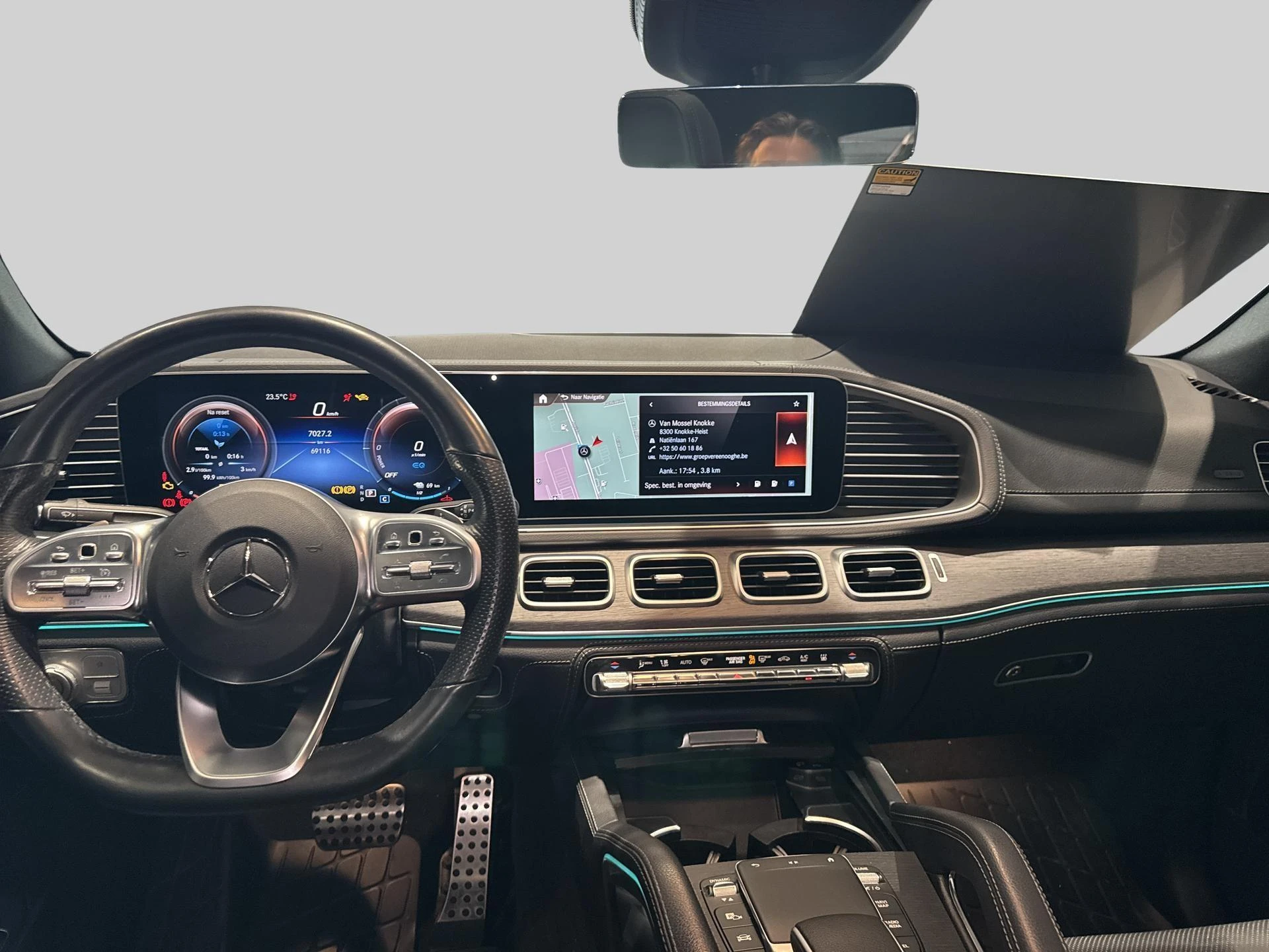 Mercedes-Benz-GLE-image-12
