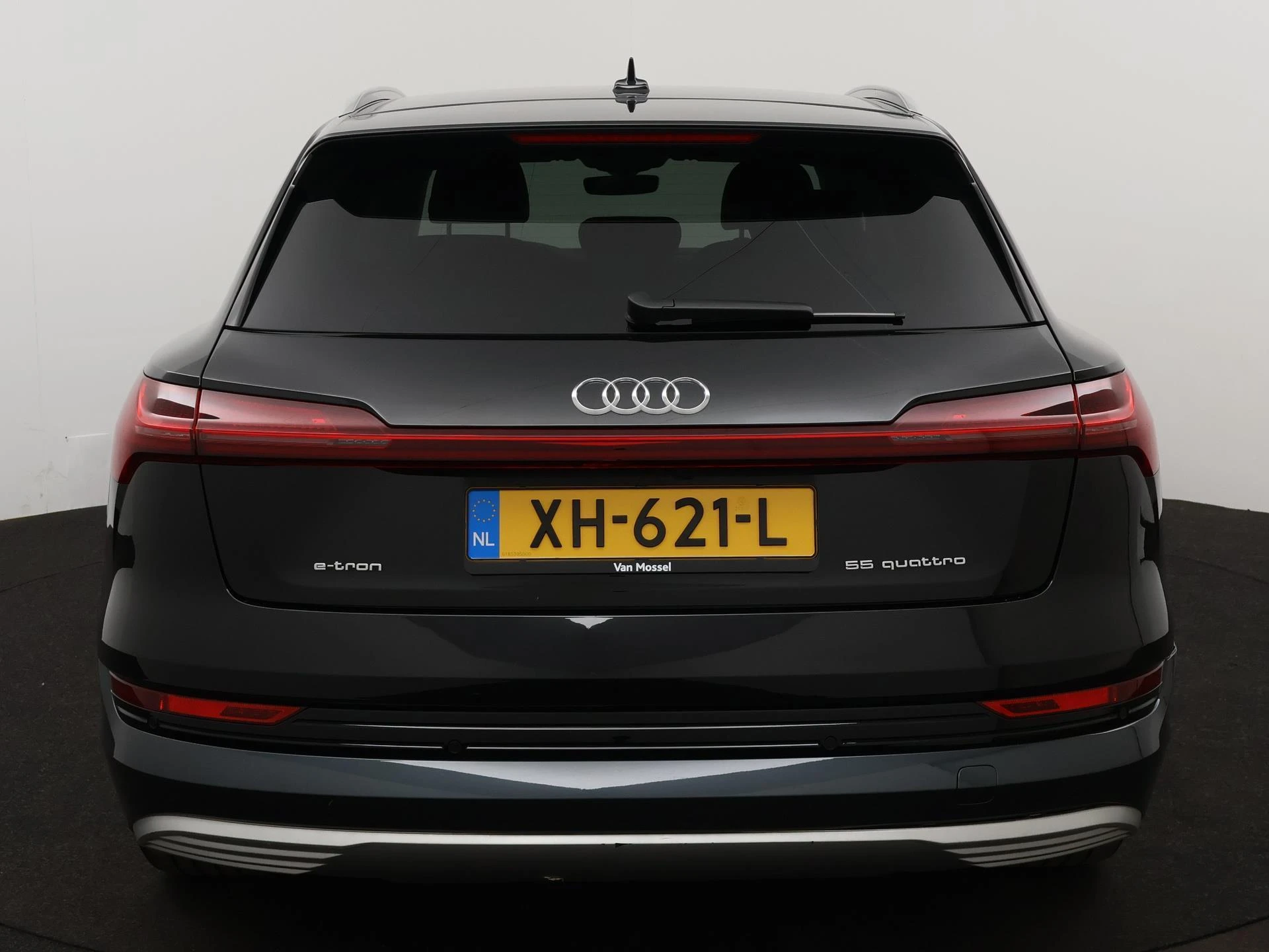 Audi-e-tron-image-4
