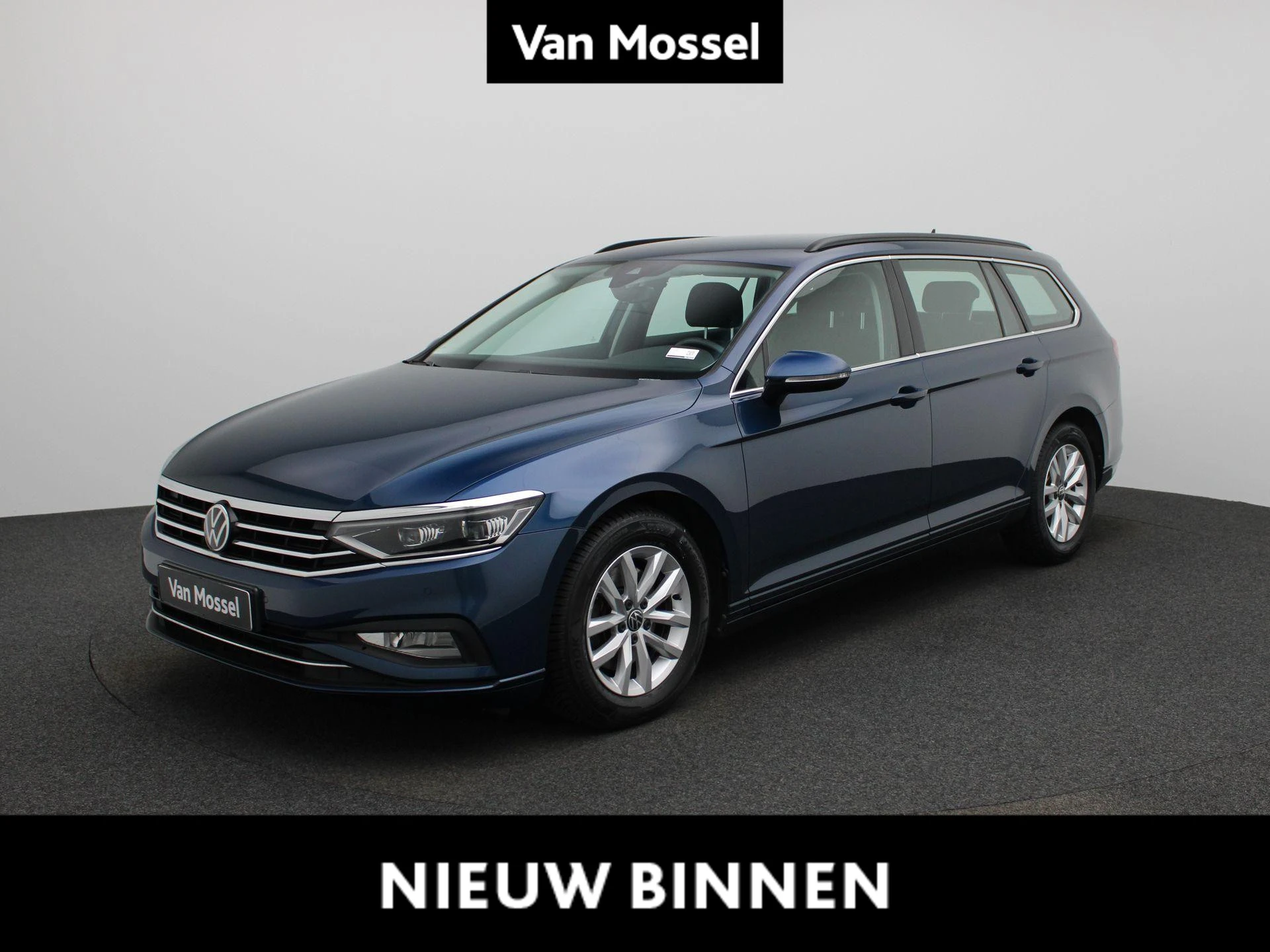 Volkswagen-Passat-image-0