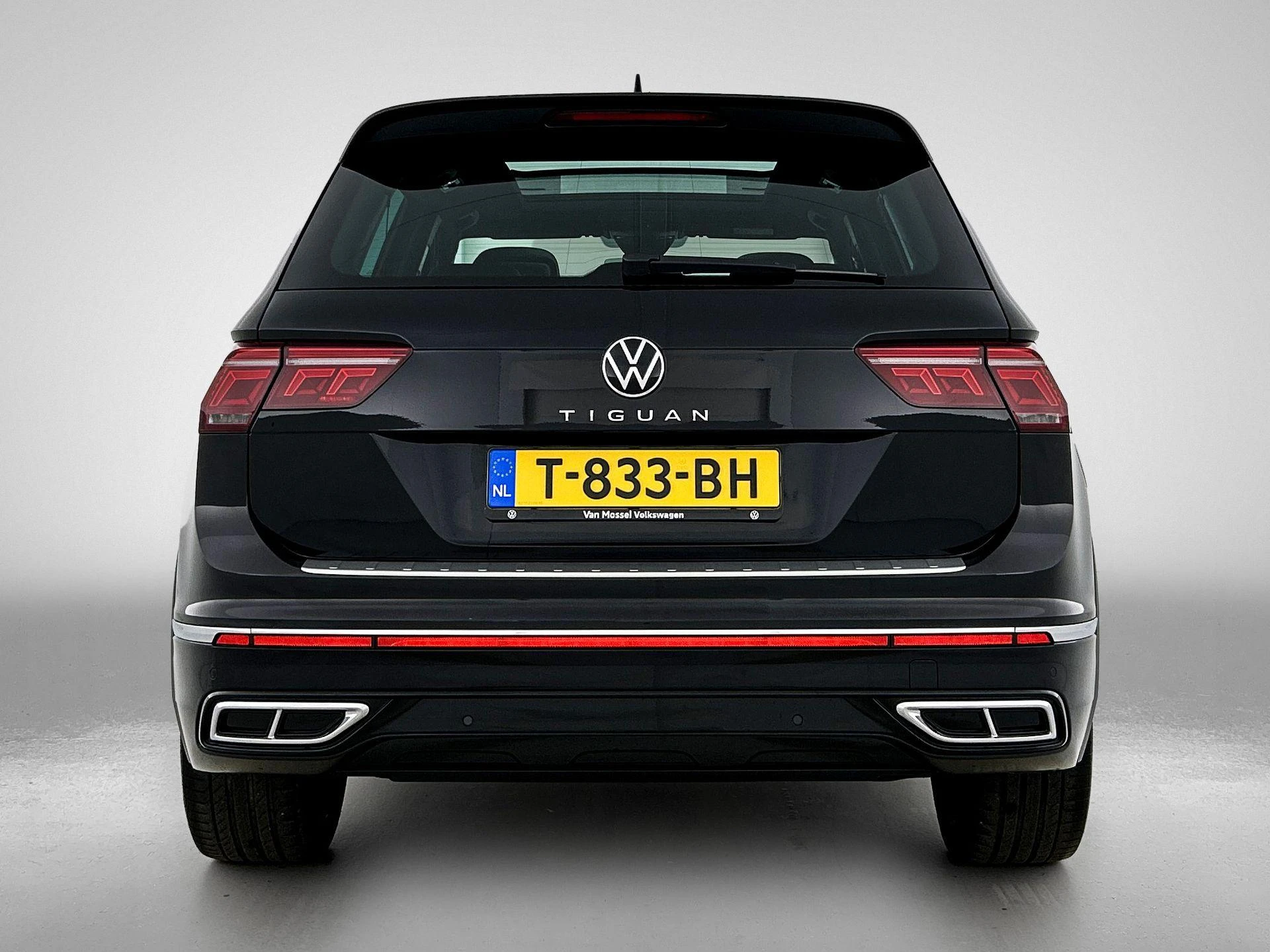 Volkswagen-Tiguan-image-2