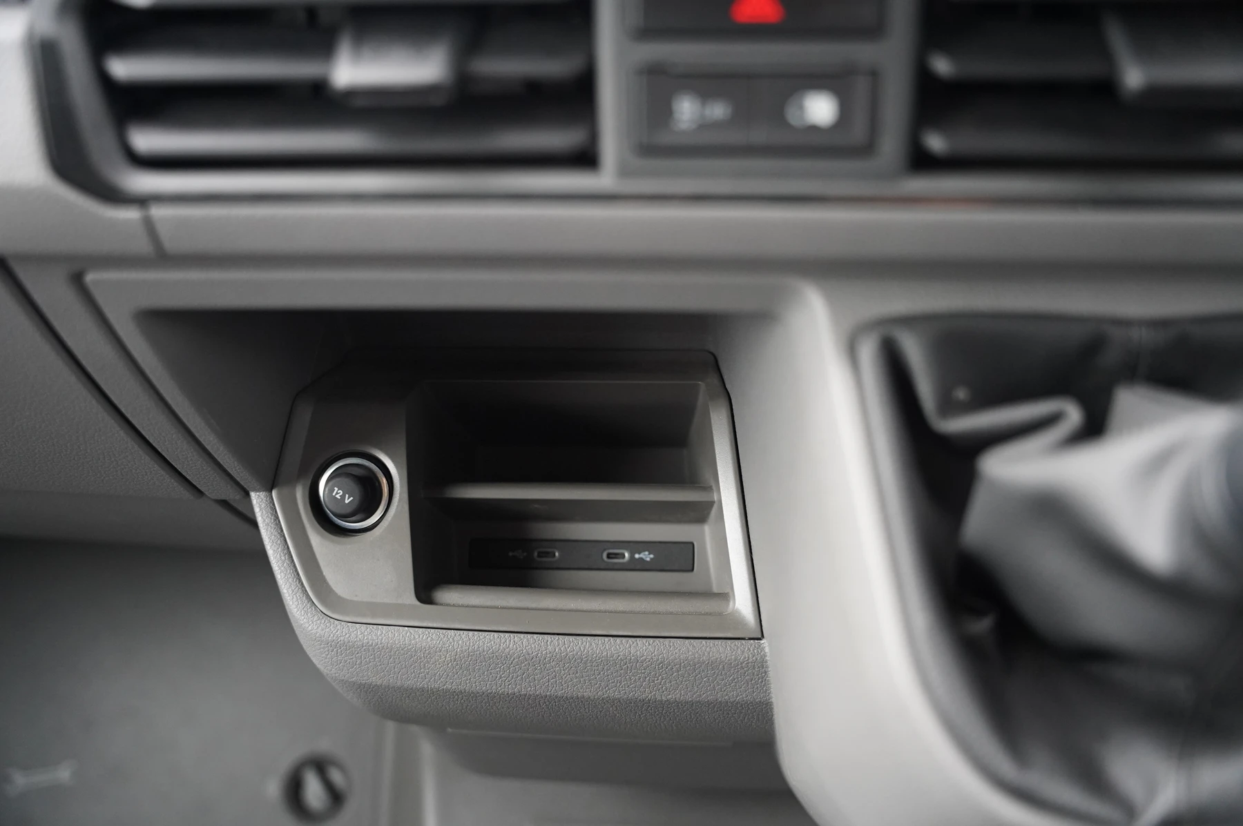 Volkswagen-Crafter-image-34