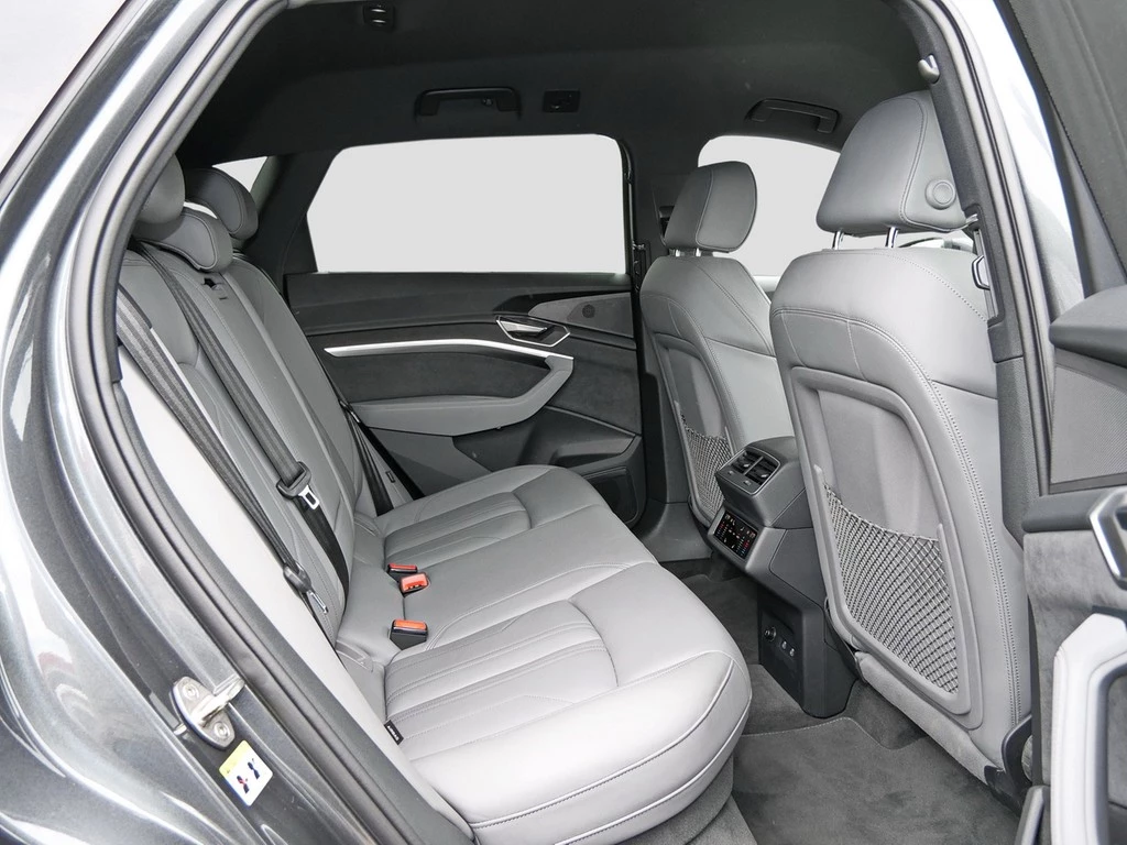 Audi Q8 e-tron 55 quattro S-Line *B&O*LUFT*AHK*MATRIX*ACC*NAVI*
