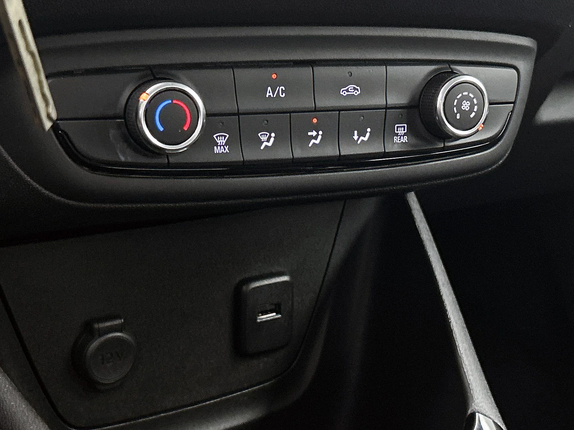 Opel-Crossland X-image-17