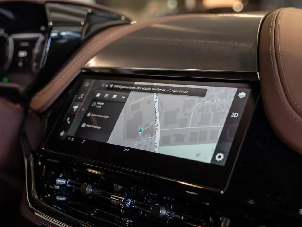 Aston Martin-DBX-image-29