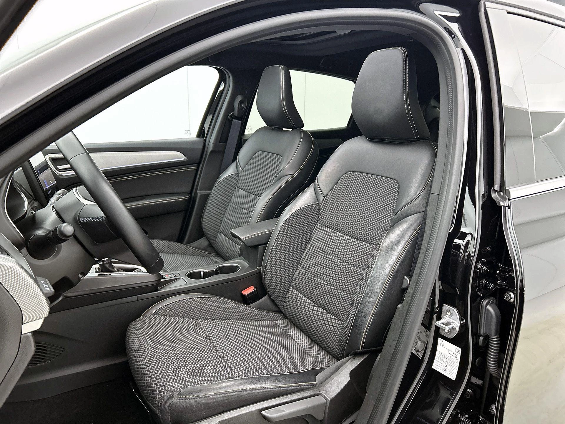 Renault-Arkana-image-32