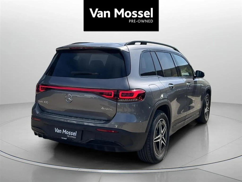 Mercedes-Benz-EQB-image-4