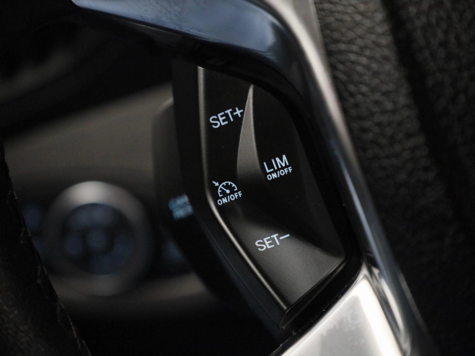 Ford-Transit Connect-image-21